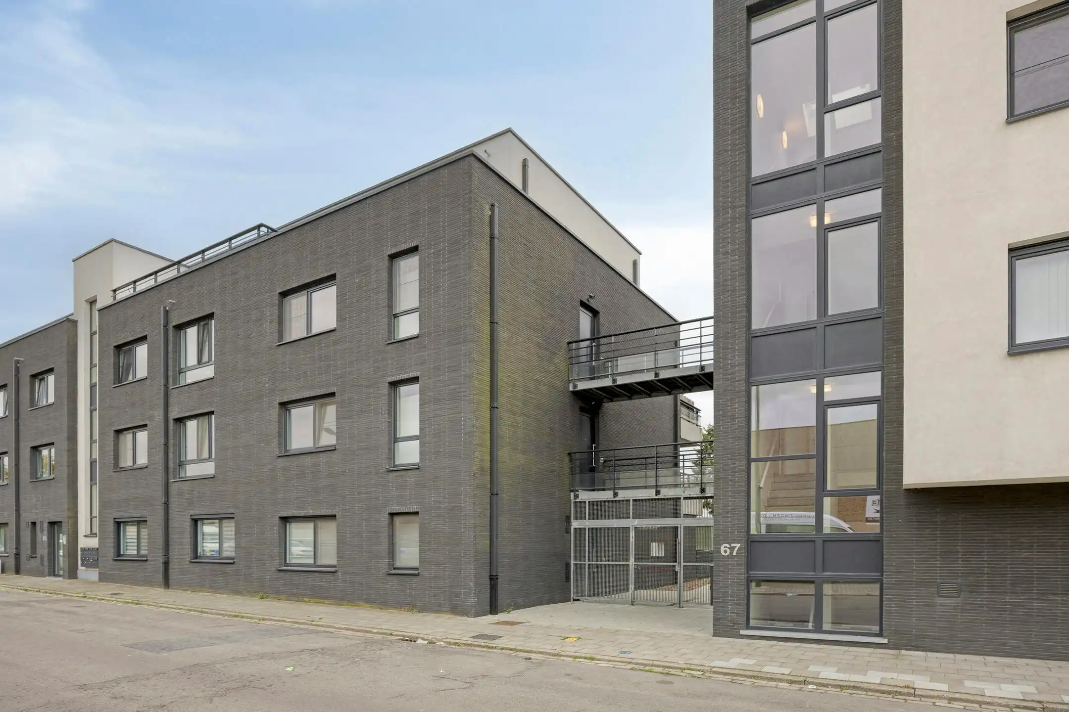 Instapklaar 1-slaapkamerappartement met terras en parking in Residentie Parkview te Vilvoorde foto 23