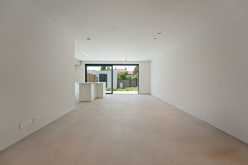 Nieuwbouwwoning met 3 slaapkamers en E-peil 10 te Veurne  foto 3