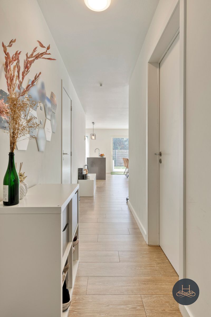 Modern gelijkvloersappartement met leuke tuin foto 2