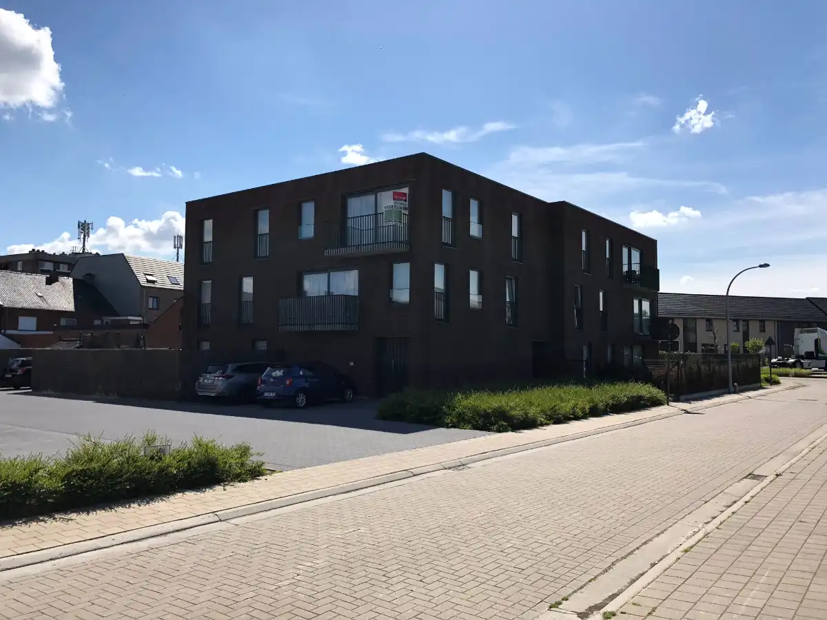 modern 2-slaapkamer appartement + autostandplaats foto 17