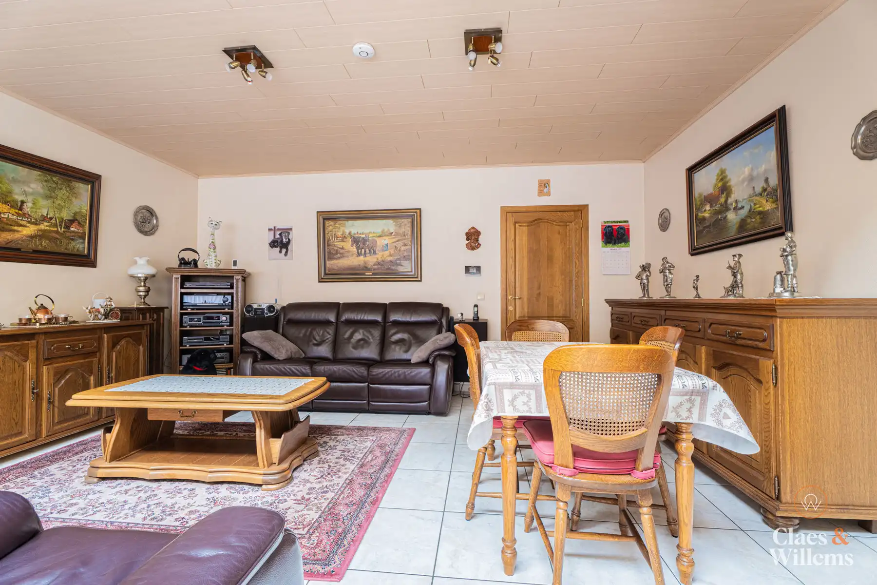 Gezinswoning met garage en airco in Ninove, goed gelegen nabij bus en trein foto 5