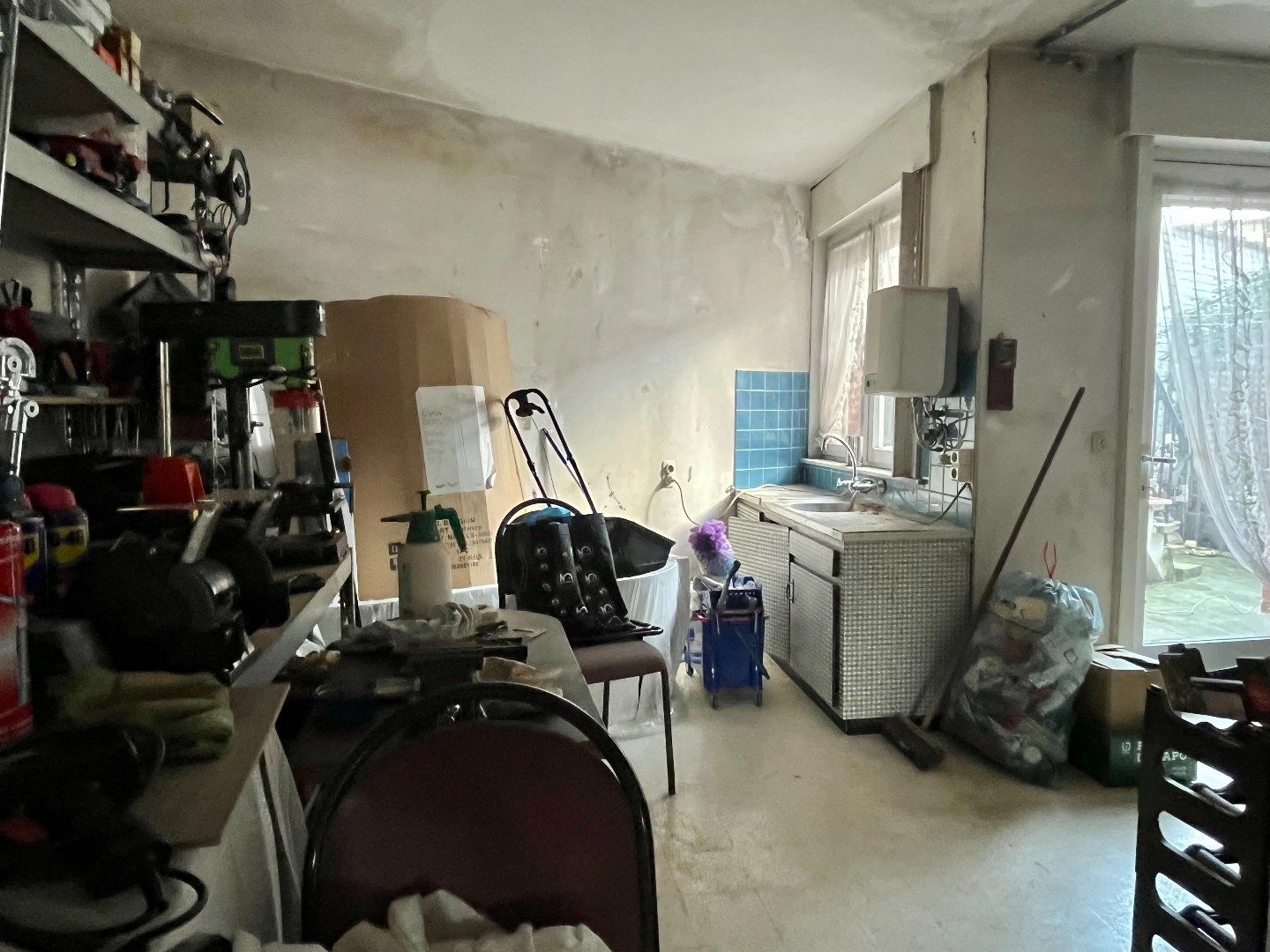 Te renoveren woning te koop in centrum Izegem! foto 11