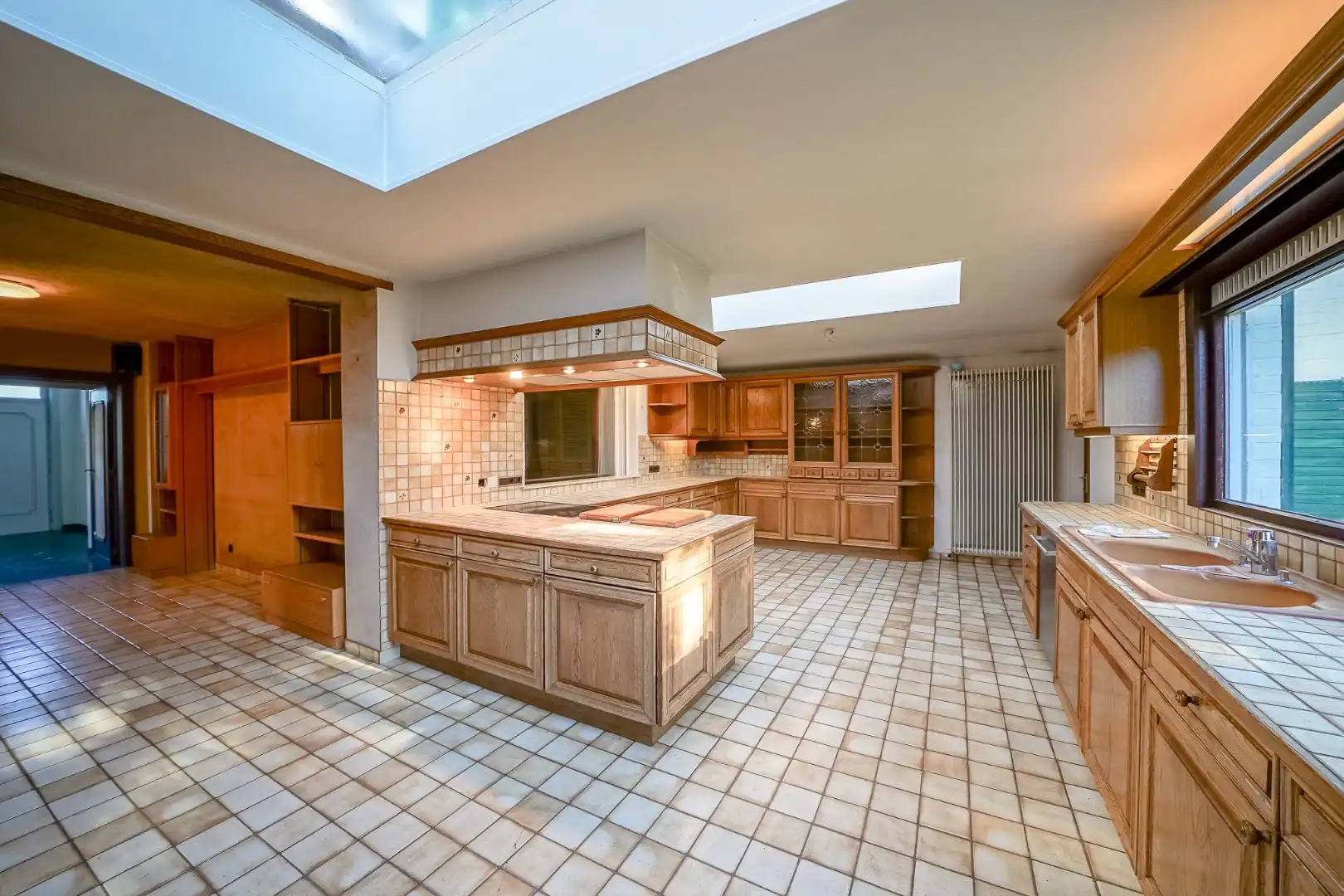  Statige villa uit de jaren ‘65 met zuidgerichte tuin in hartje Oudenburg. foto 8