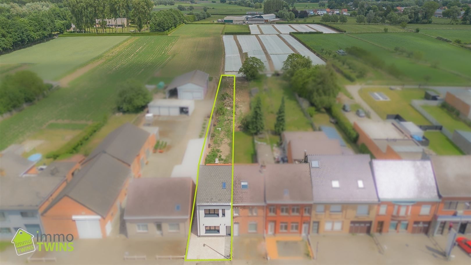 Volledig gerenoveerde gezinswoning met ruime tuin te Lebbeke foto 12