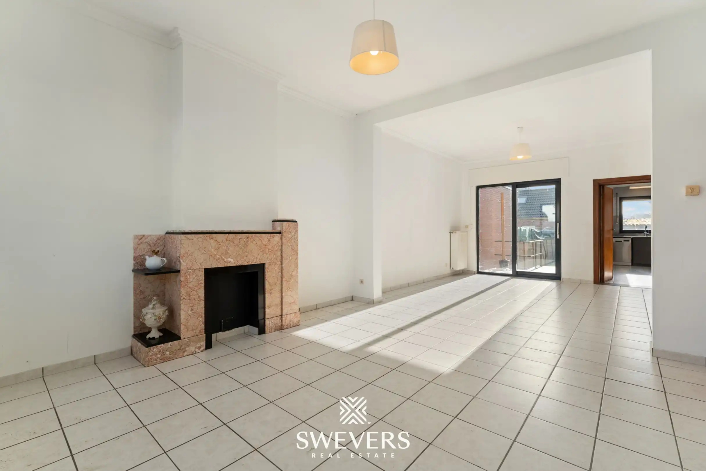 Verrassend ruime gezinswoning: 4 slaapkamers, garage, kelder & zolder   foto 7