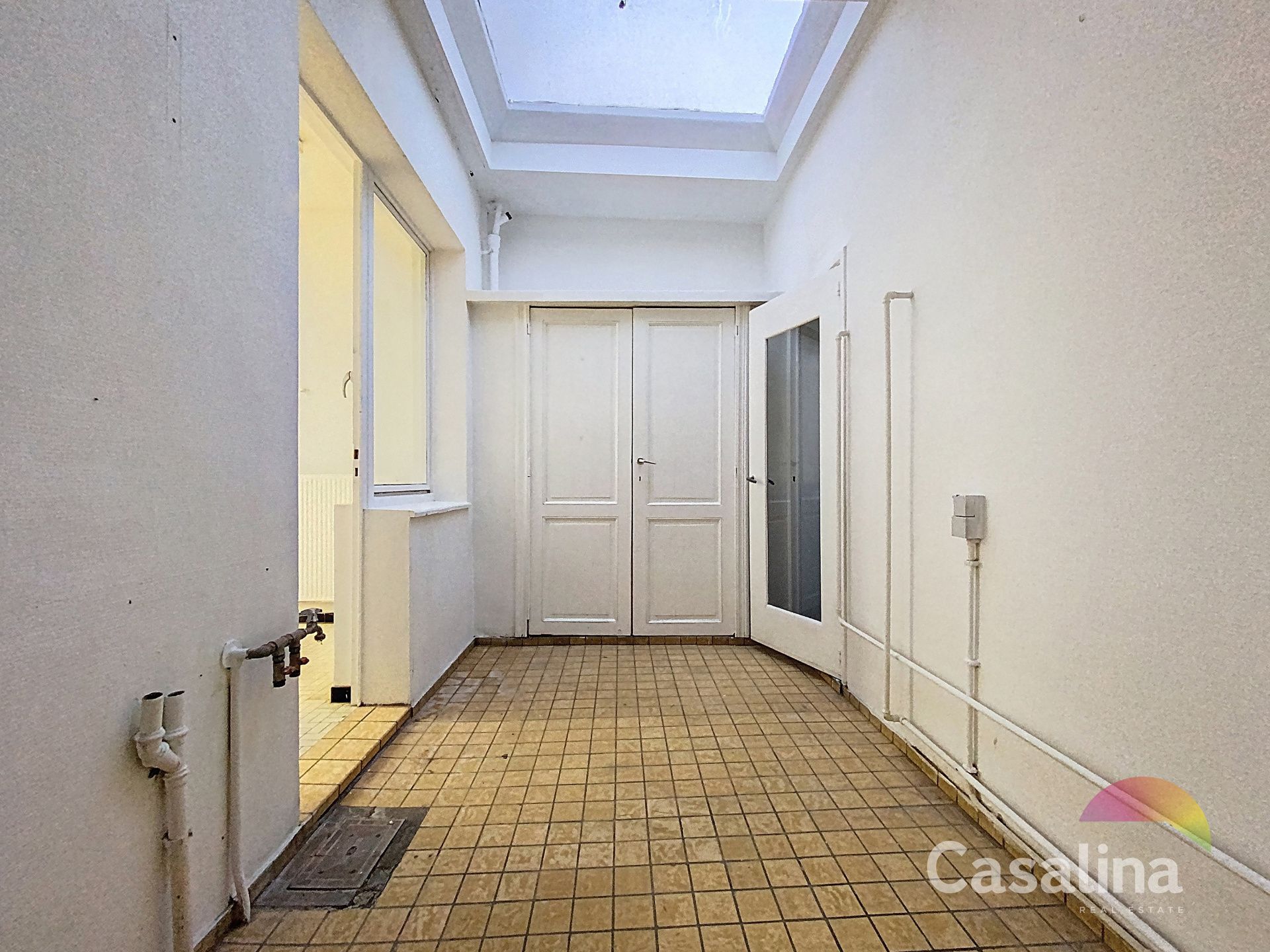 Commerciële ruimte van 104 m² - ideaal gelegen foto 14