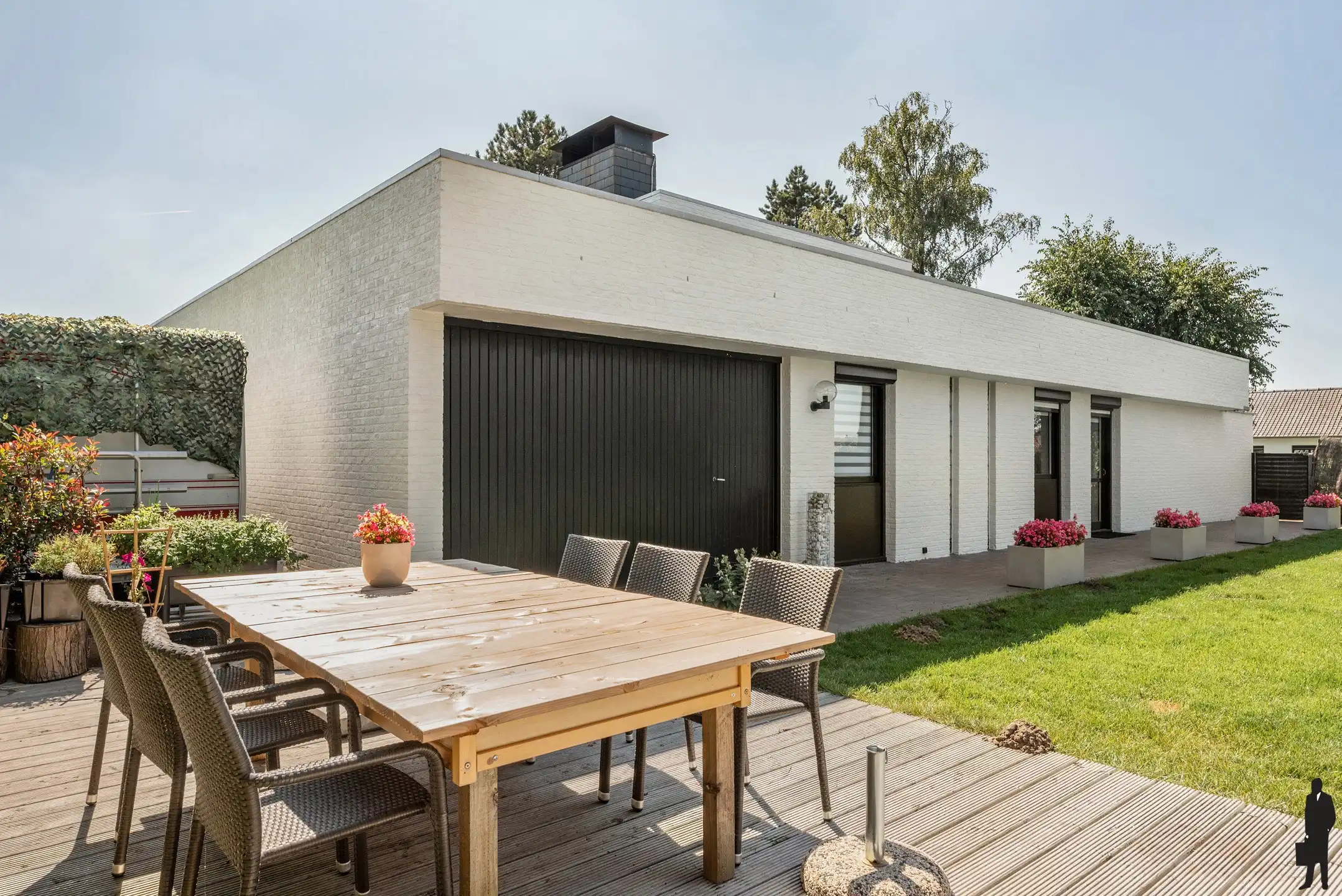 Architectenwoning met zwembad en praktijk/kantoor aan huis foto 19