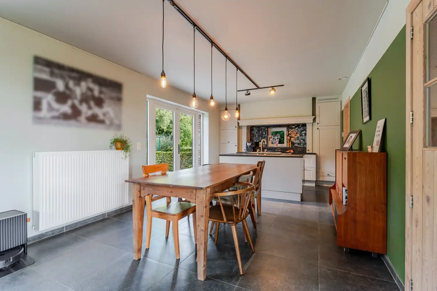 Prachtige woning met landelijk karakter te Wielsbeke. foto 9