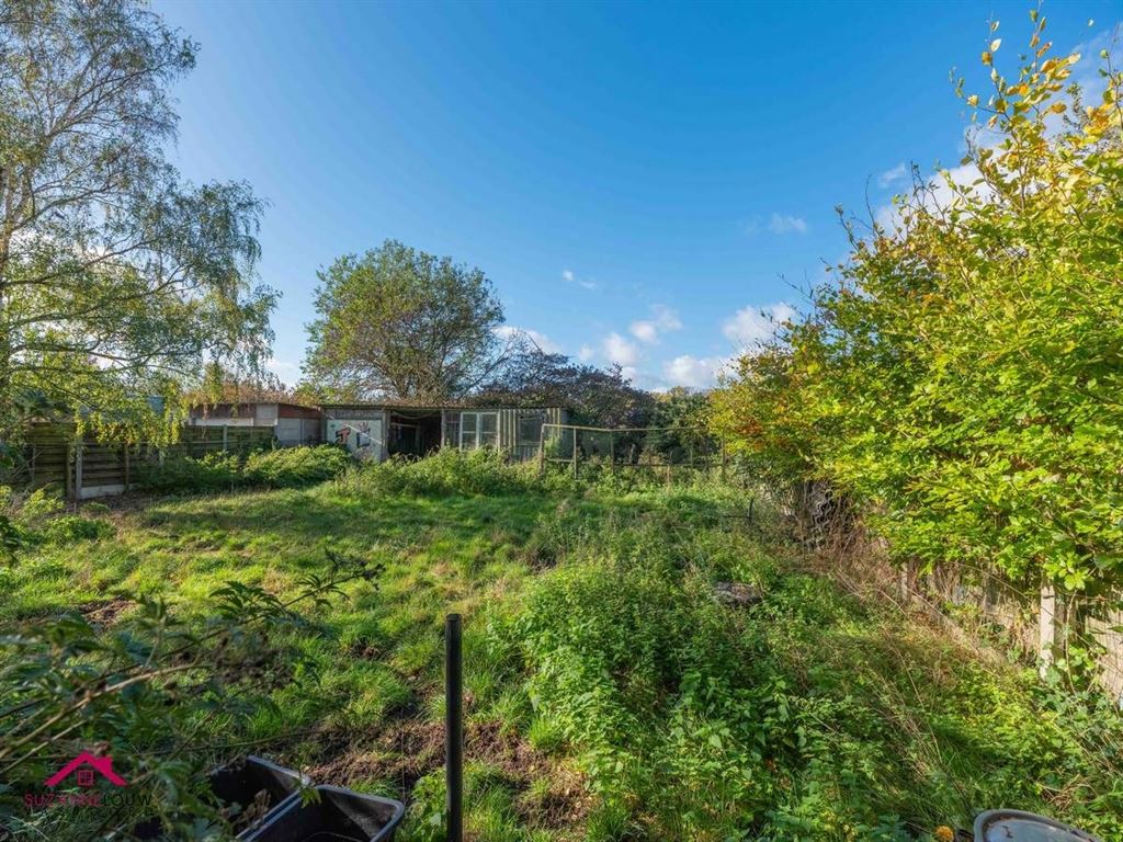 Vrijstaande woning op ruim perceel foto 44