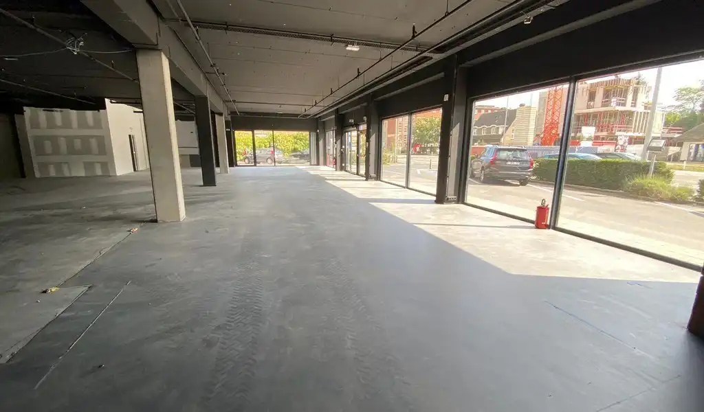 Winkel te huur langs Kortrijksesteenweg rechtover Maaltebruggepark te Gent foto 3