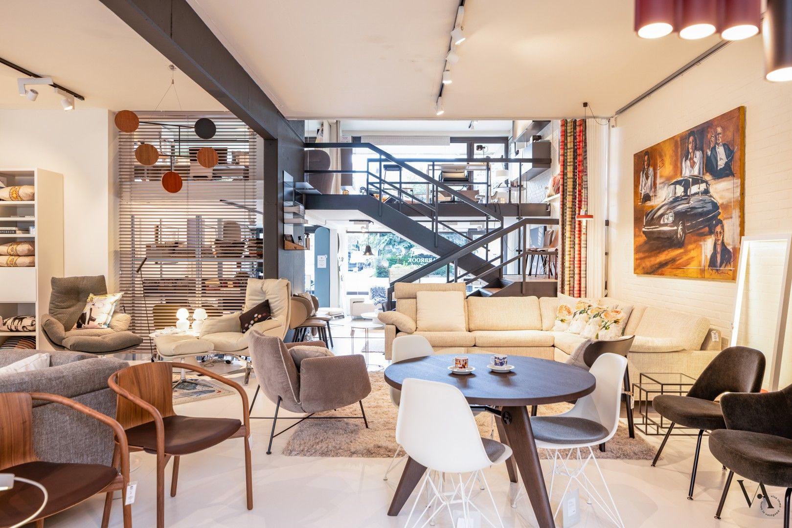 High-end kantoor- en winkelruimtes in het hart van de stad foto 5