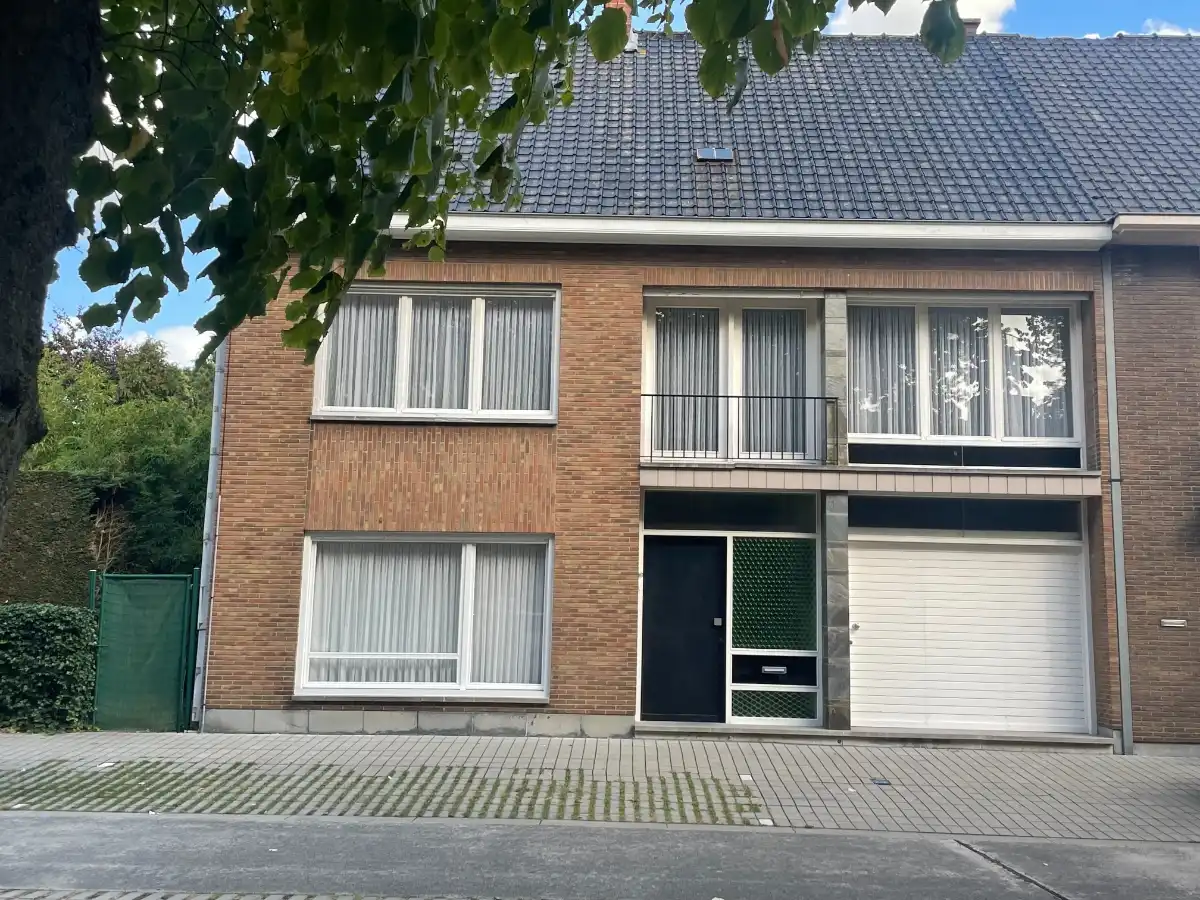 Hoofdfoto van de publicatie: 4-slpk EENGEZINSWONING + tuin