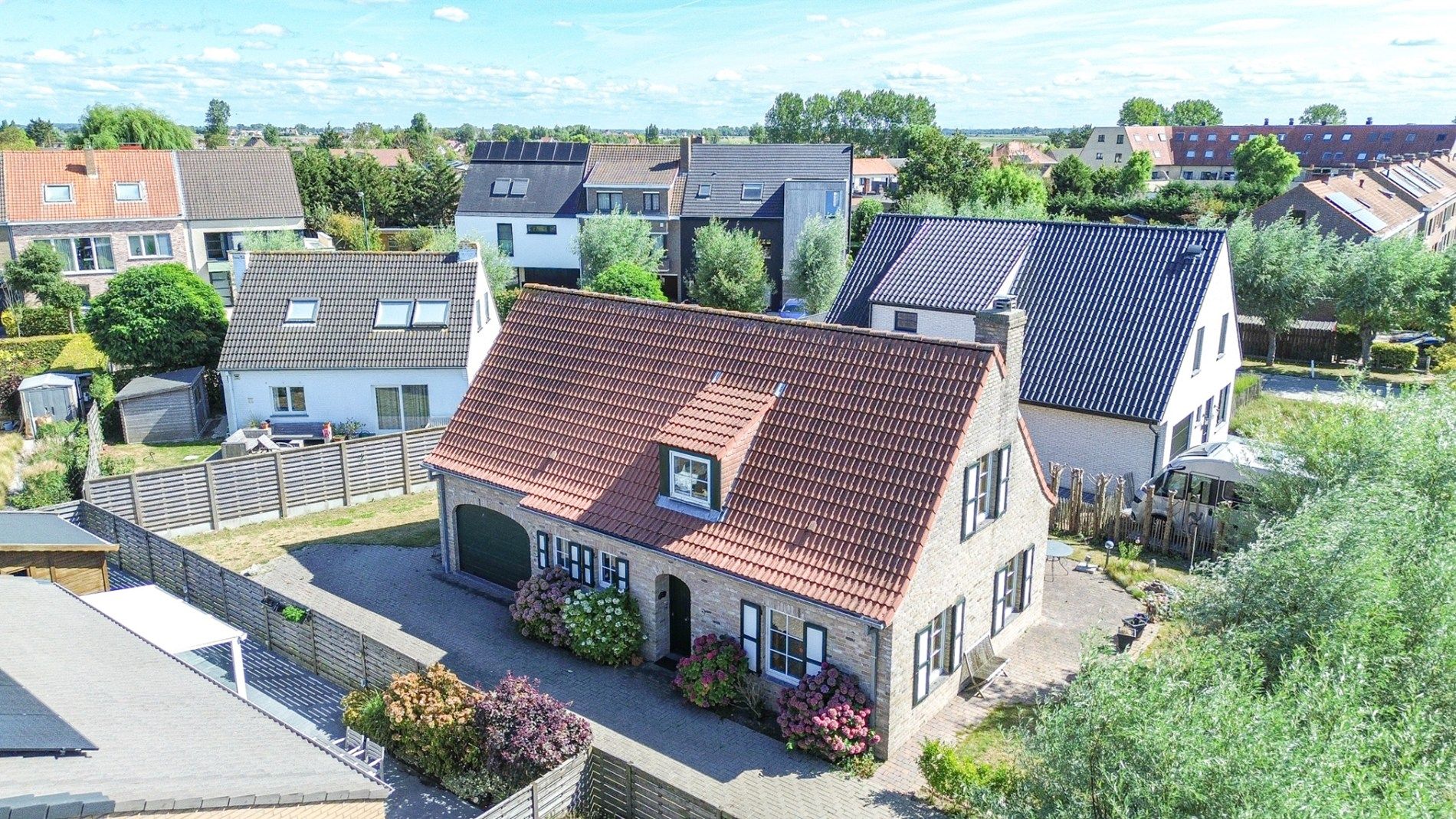 Instapklare villa op een toplocatie in De Haan foto 28