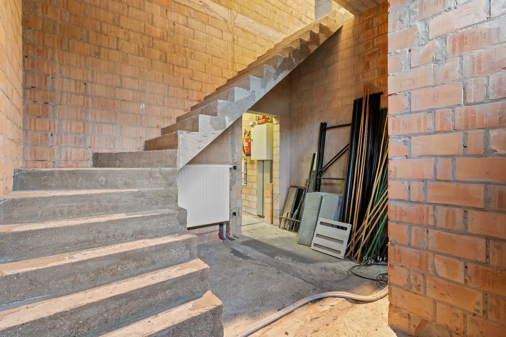Heel riante casco villa, op 3381m² grond.  foto 6