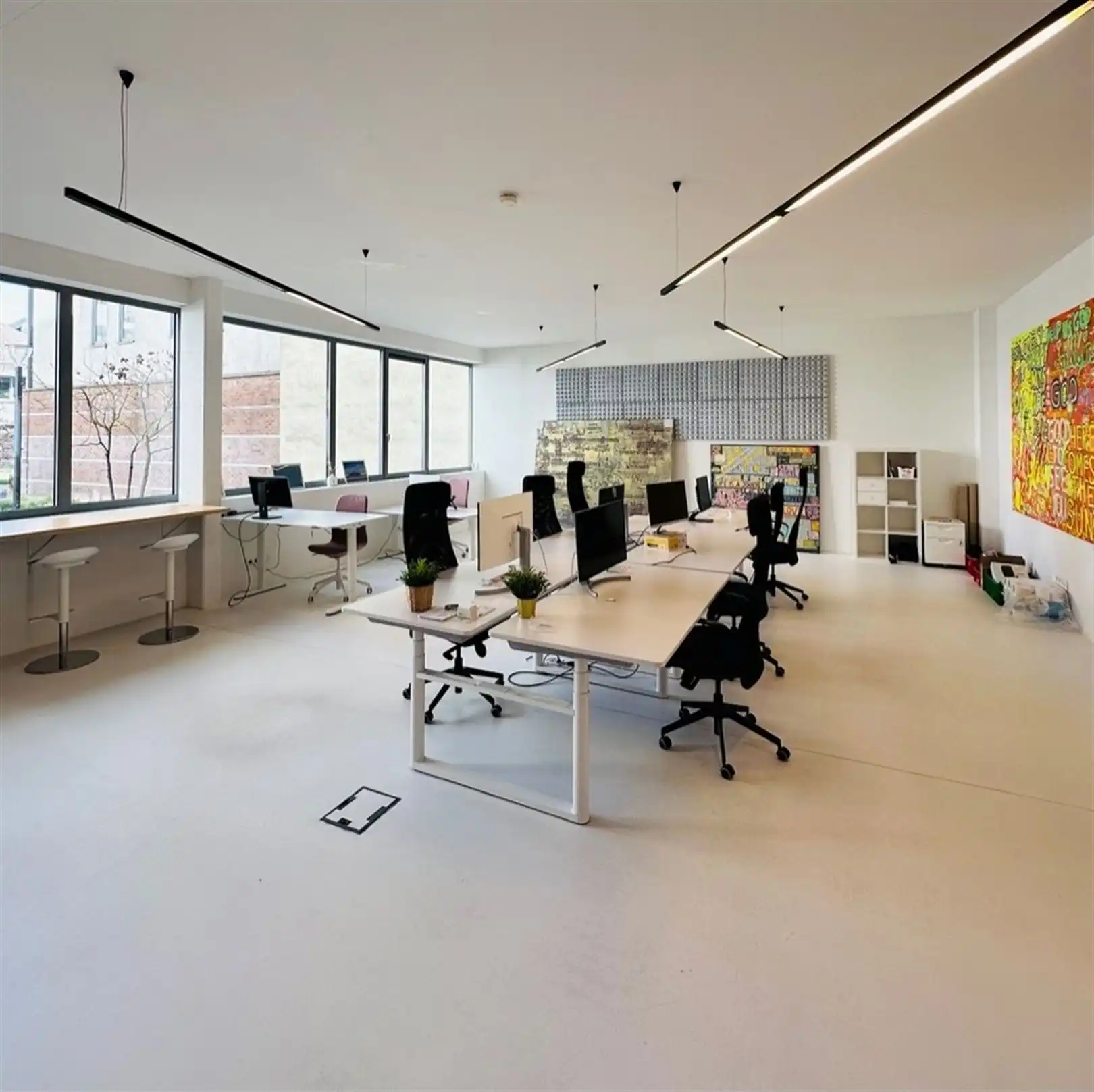 Kantoorgebouw foto 4