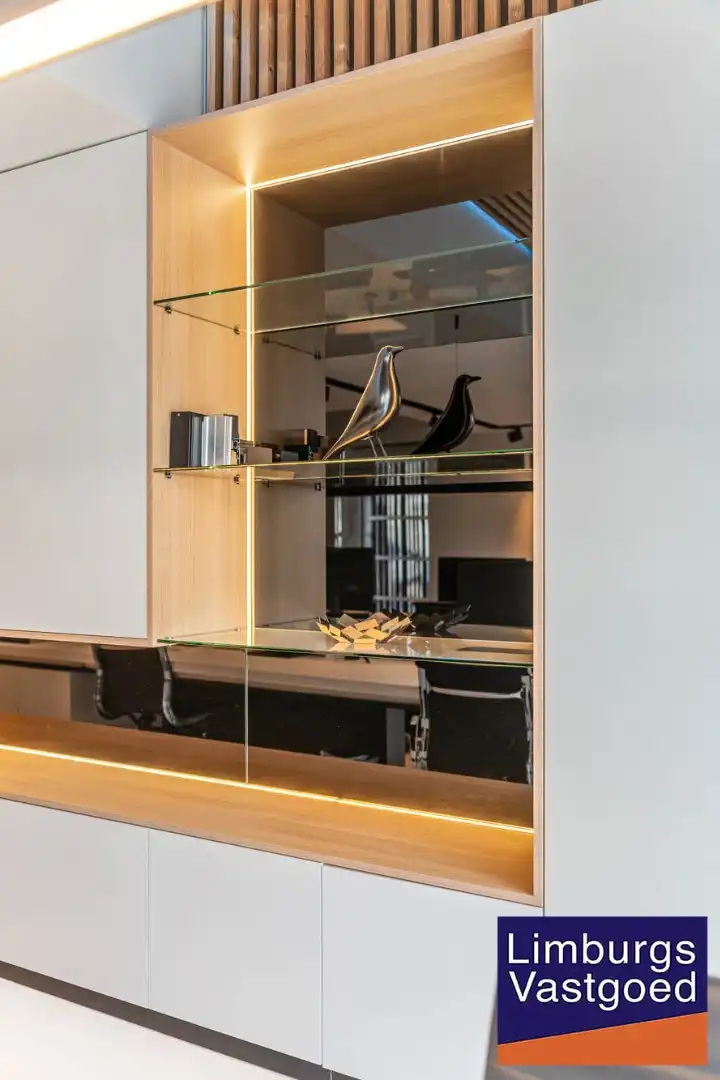 Modern instapklaar kantoor in Hasselt centrum met energielabel B foto 16