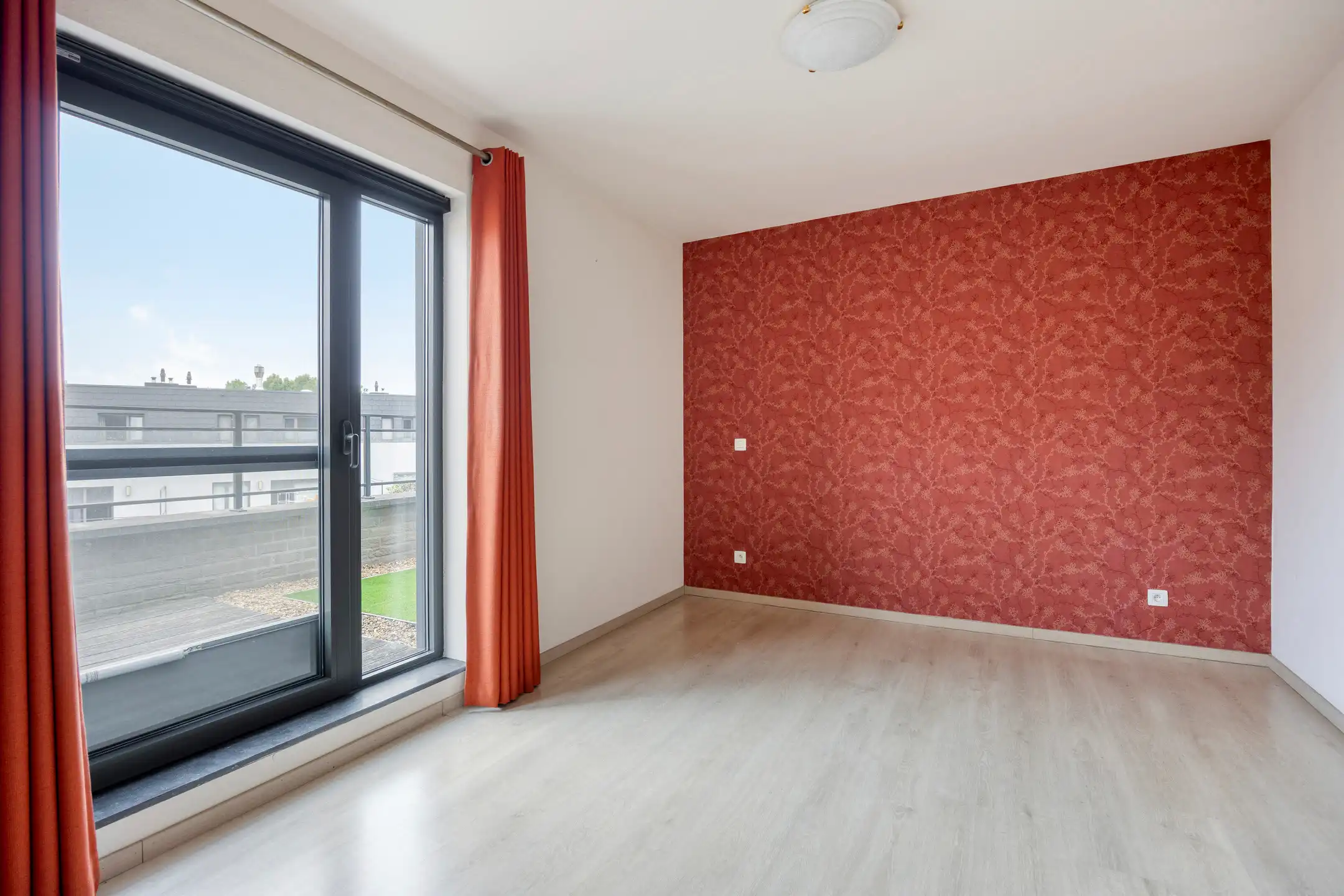 Zeer ruim appartement met 2 slaapkamers & prachtig terras foto 10
