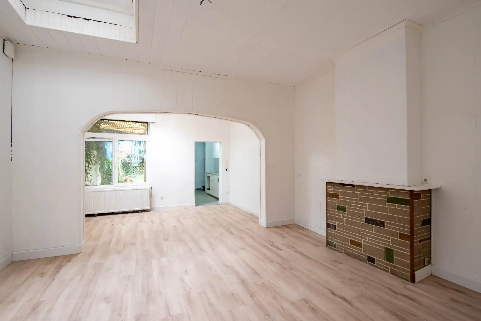 Ruim en recent vernieuwd gelijkvloers appartement met tuin op de Lakborslei foto 6