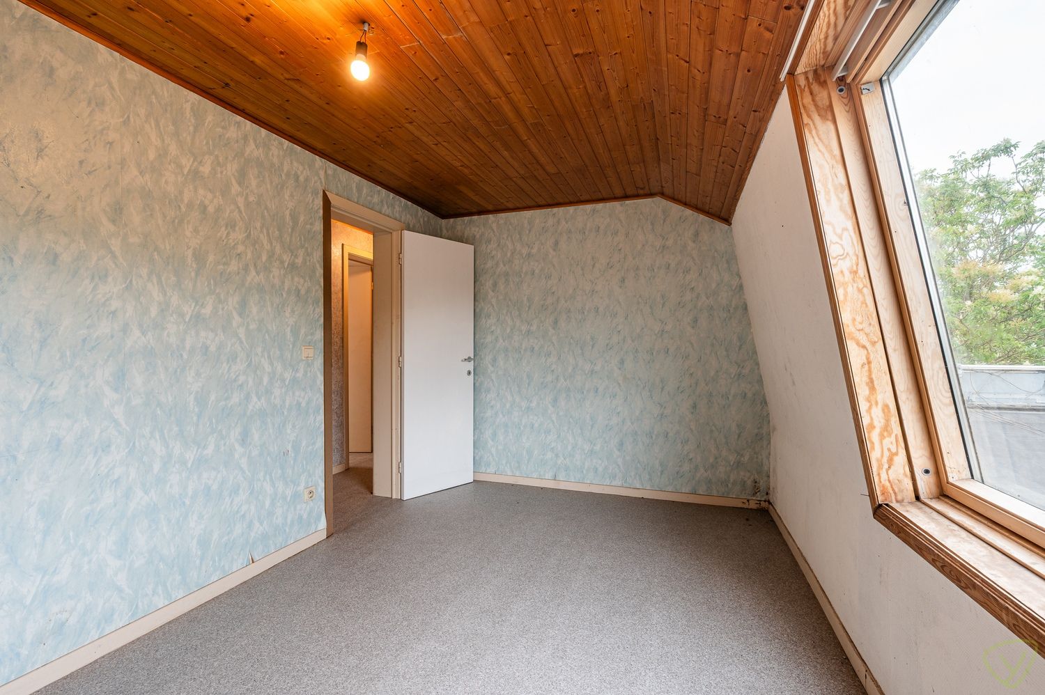 Te renoveren starterswoning met een verrassende tuin op een boogscheut van het centrum foto 19