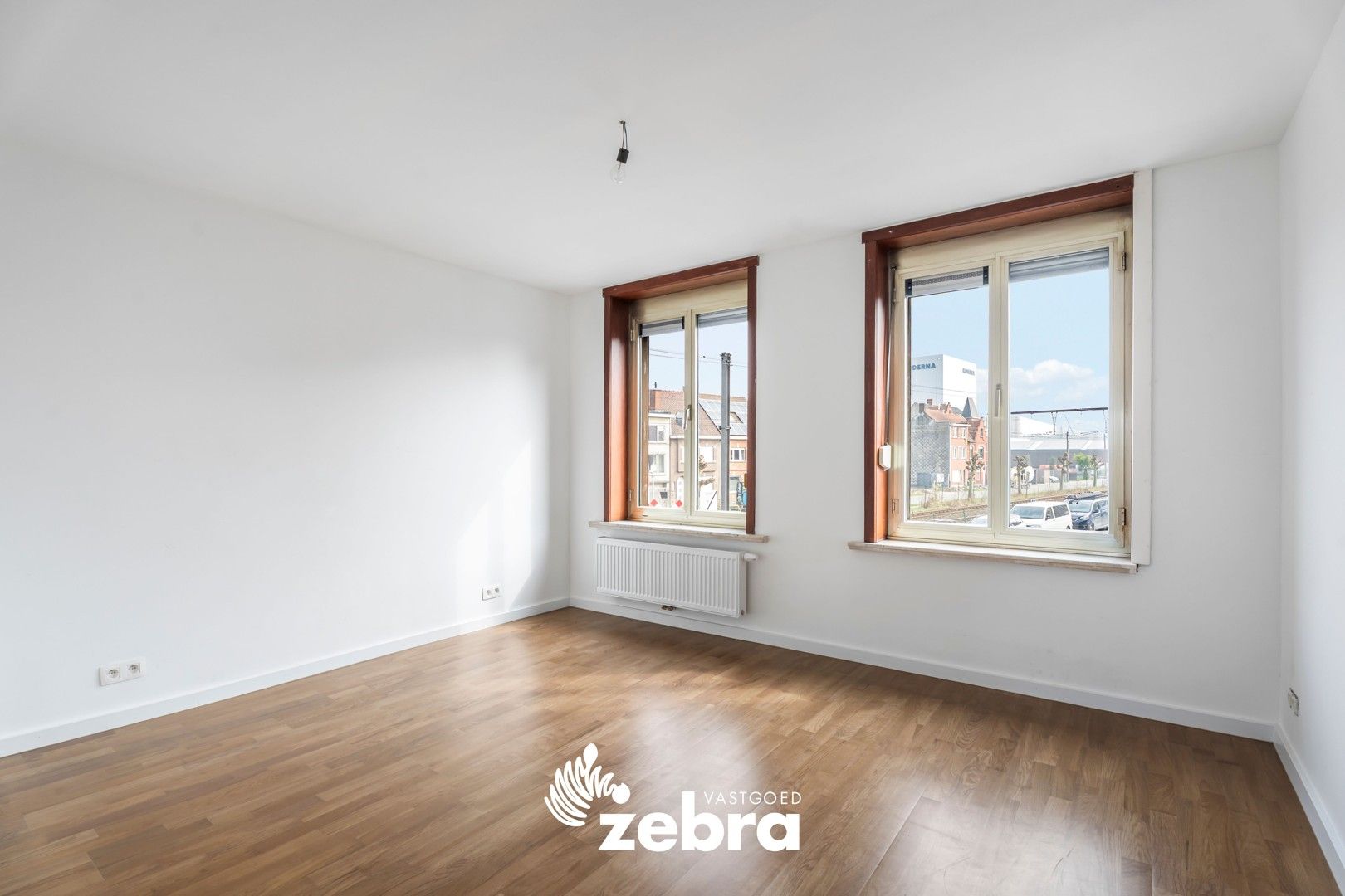Volledig gerenoveerde woning met 3 slaapkamers en mogelijkheid tot aankoop garage te Izegem! foto 11