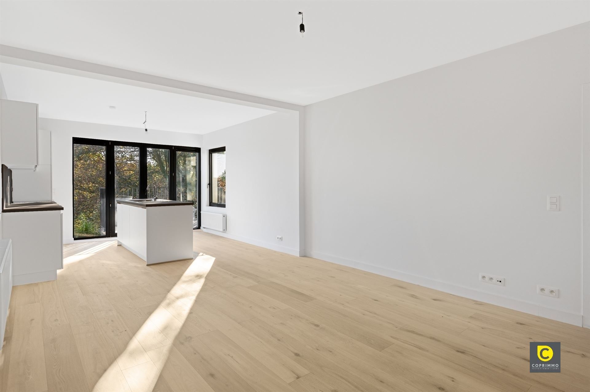 Ruim gerenoveerd 2 spp appartement foto 4