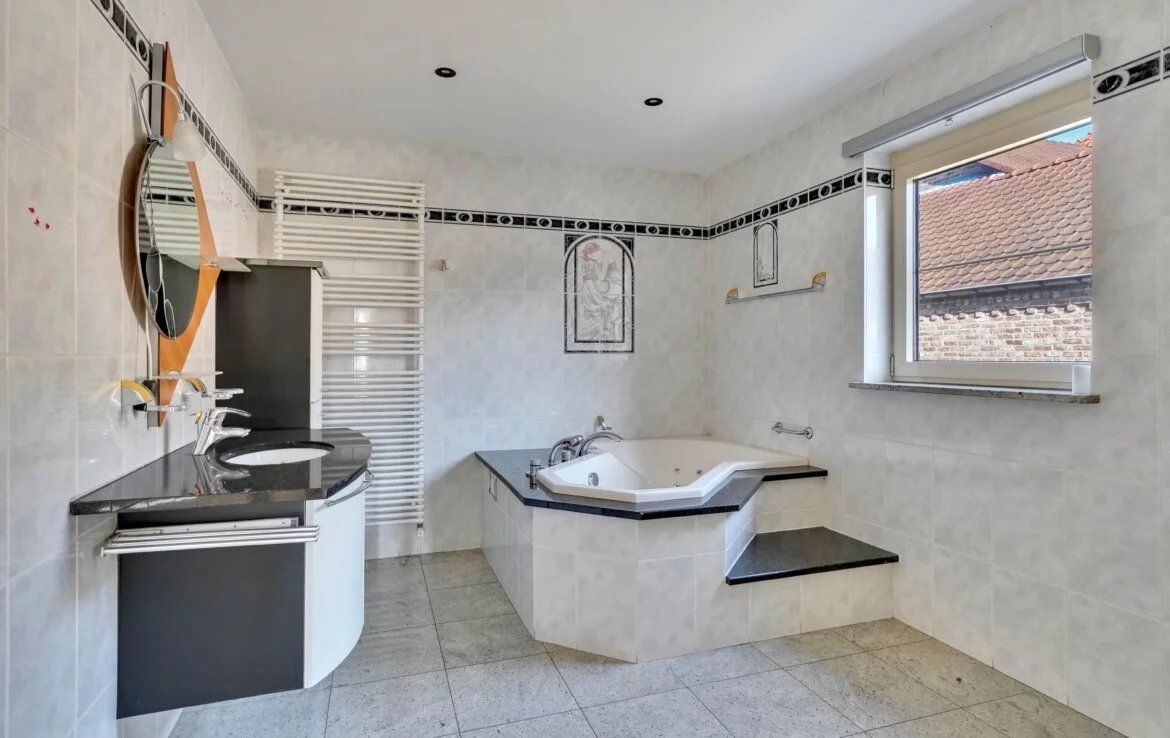 Stijlvolle villa met 4 slaapkamers op een prachtig perceel foto 22