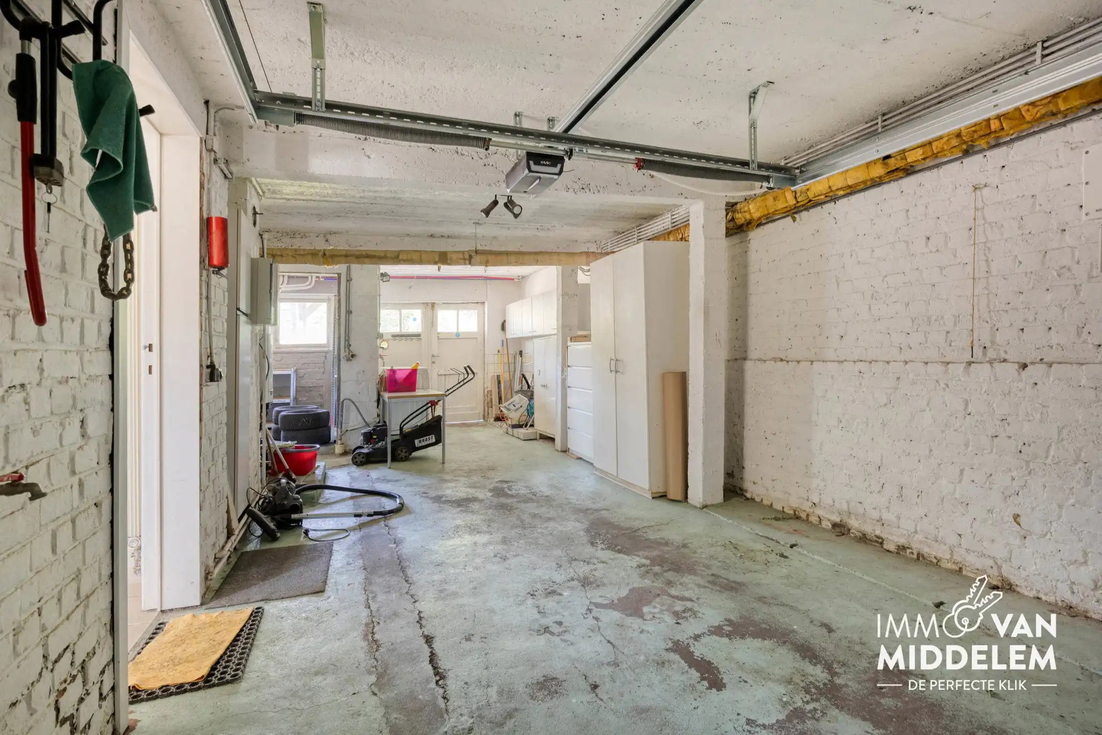 INSTAPKLARE GEZINSWONING MET 3 SLPK, GARAGE EN TUIN foto 14