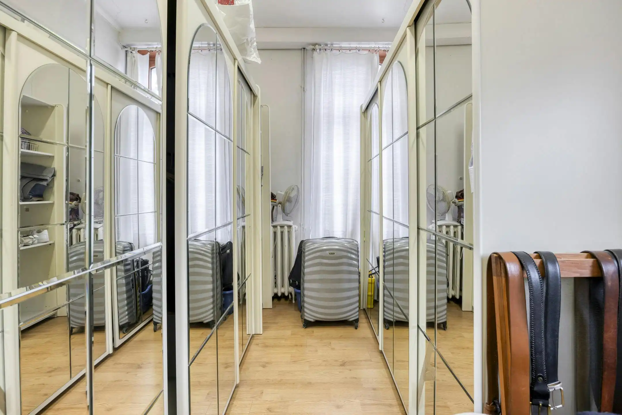 Charmante herenwoning met garage en tuin in het hartje van Ternat foto 16