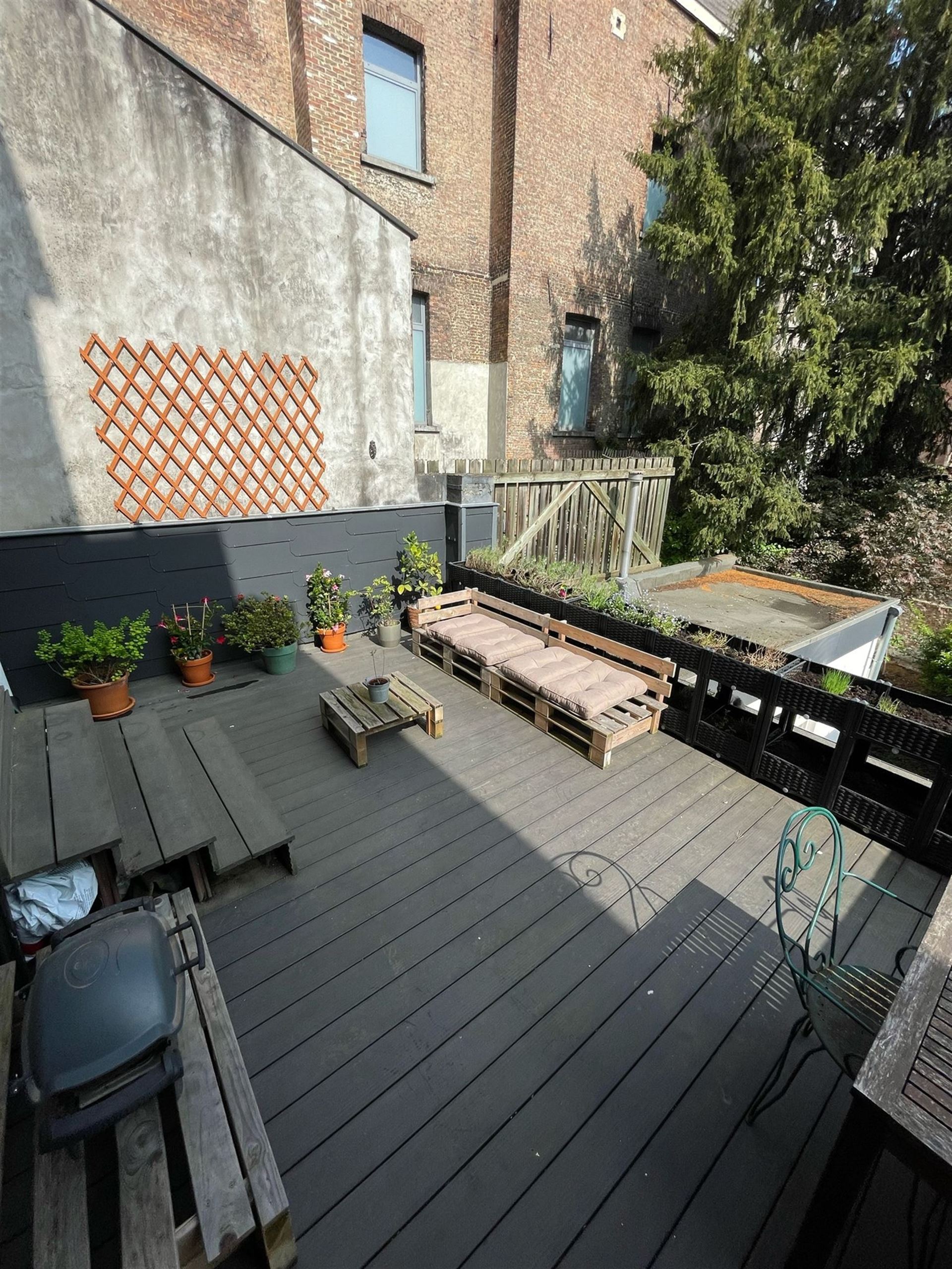 Charmant en lichtrijk app. met ruim terras in hartje Mechelen foto 2