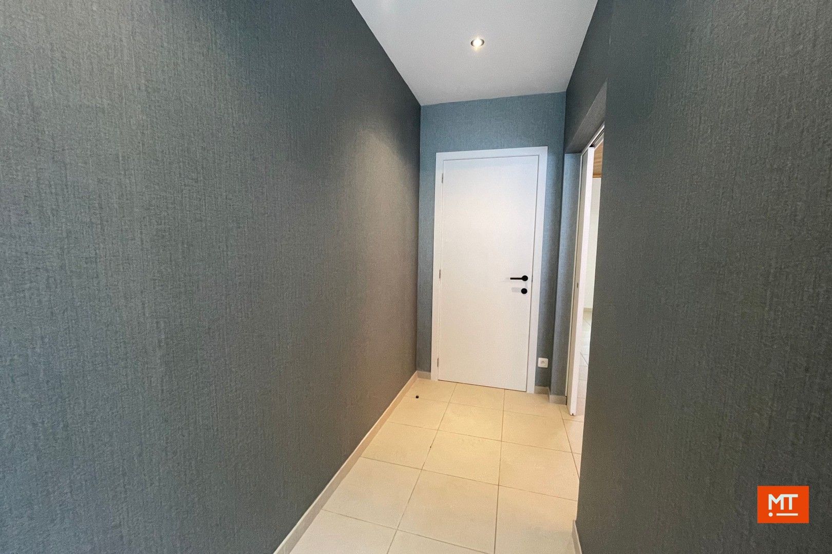 Woning te huur in Geluveld, 3 slaapkamers, garage, tuin en 2 tuinbergingen foto 2