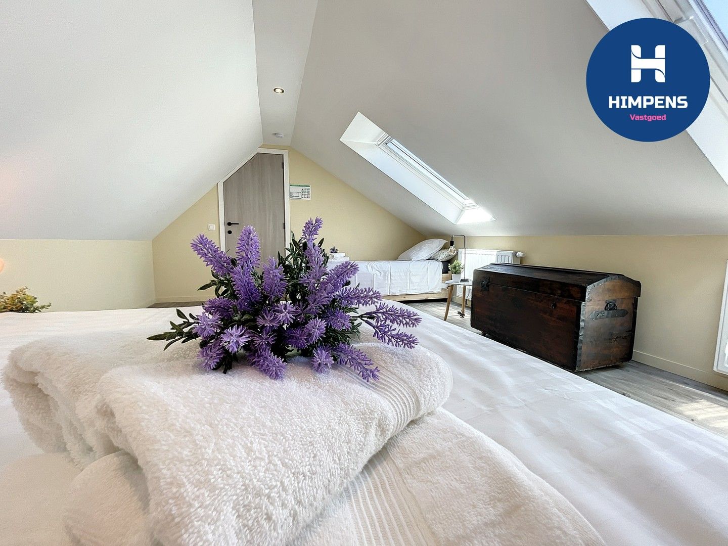 Instapklare woning te koop in het charmante Steenkerke! foto 15