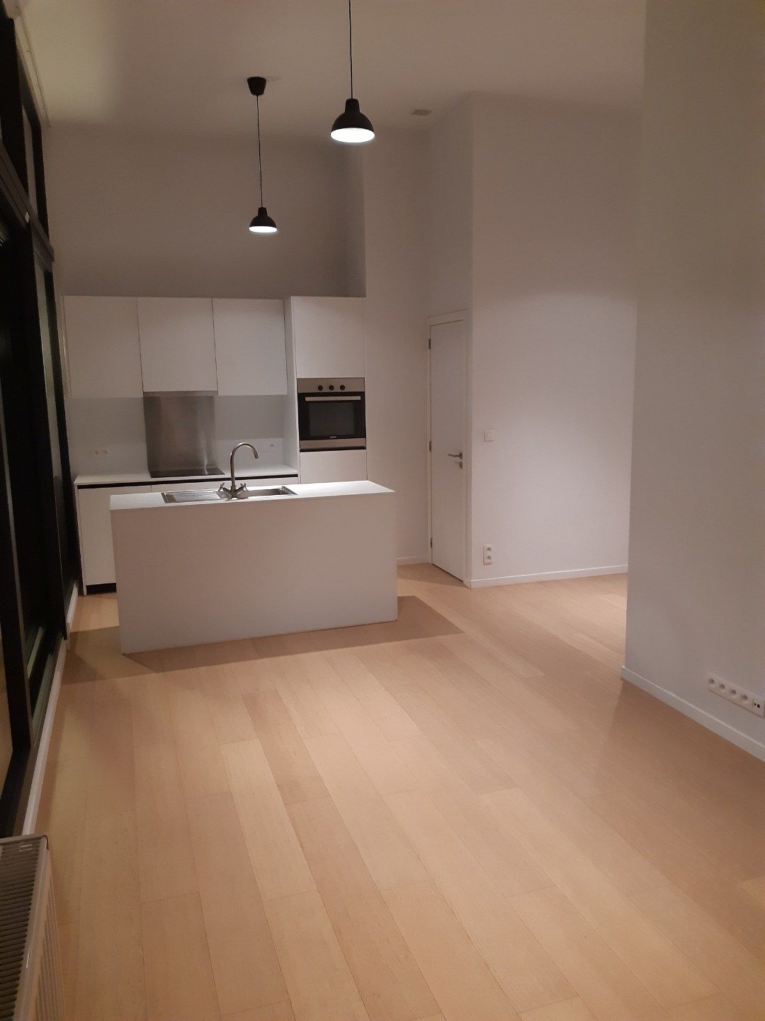 Praktisch 2 slpk-appartement met terras. foto 4