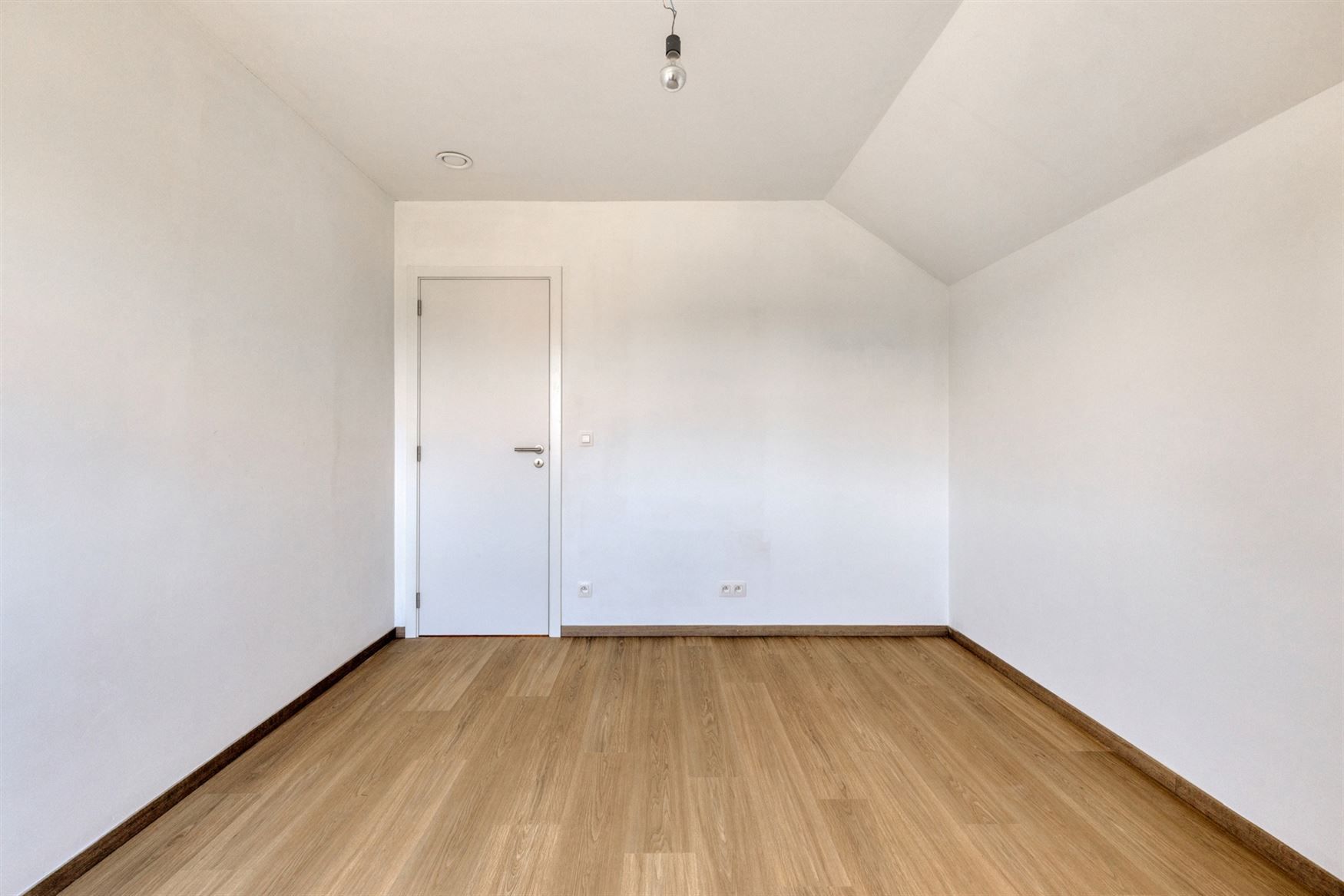 Nieuwbouwwoning op absolute topligging foto 14