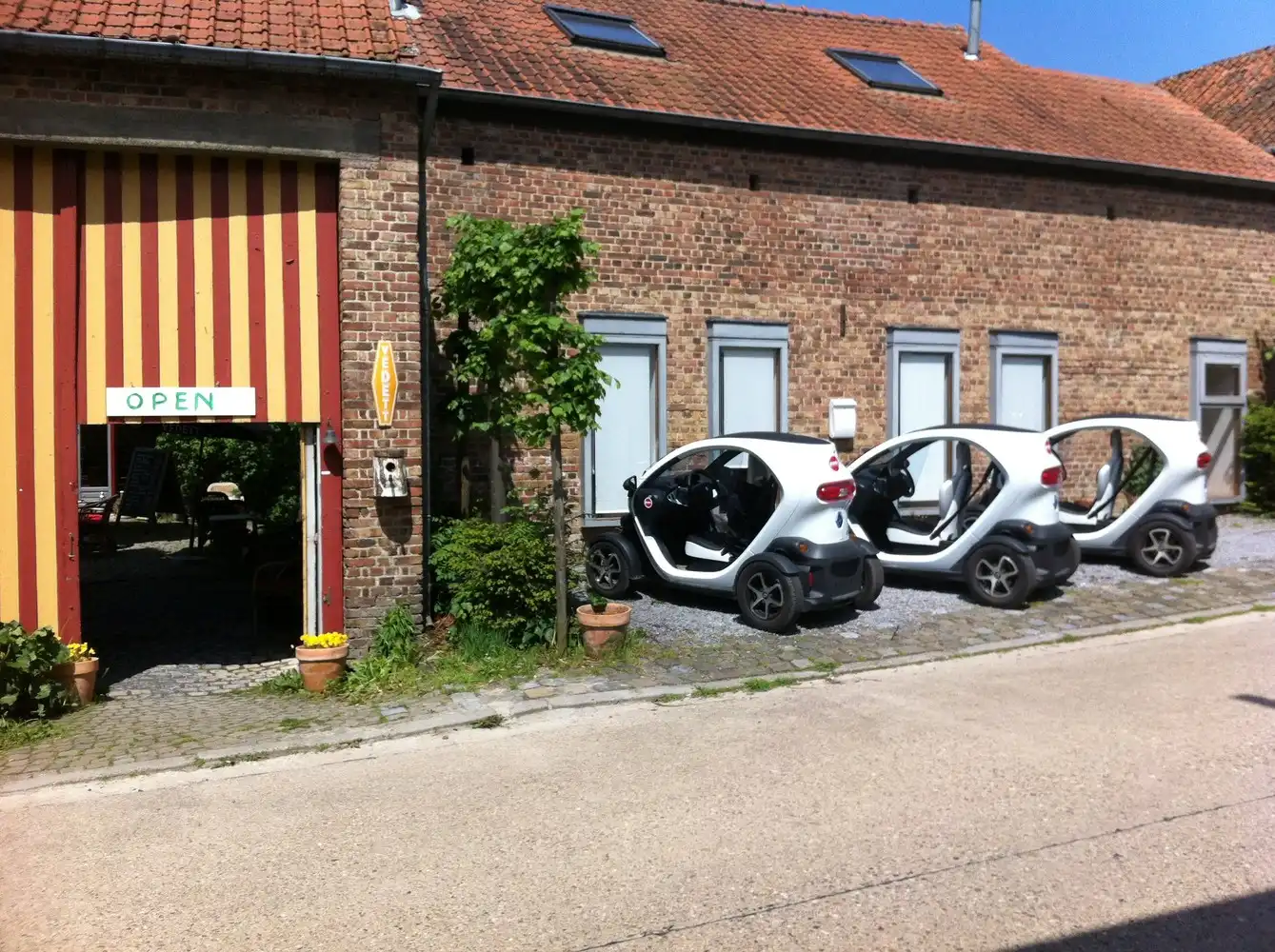 Unieke B&B in voormalige hoeve te Heks (Heers) – wonen, ondernemen en genieten in het groen foto 2