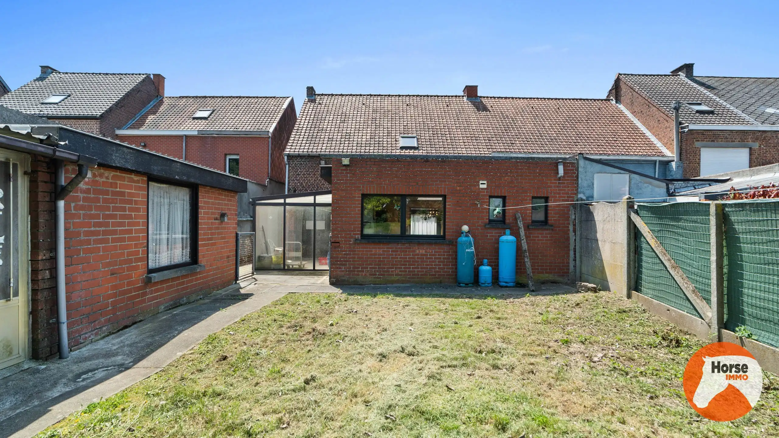 ZOTTEGEM - Te renoveren woning op ruim perceel van ca 45a foto 18