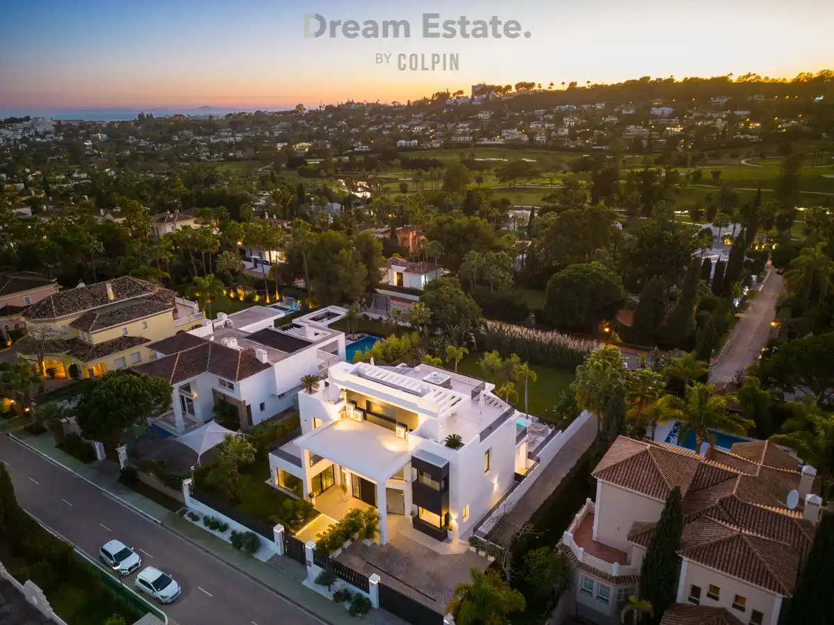Eigentijdse villa in het bevoorrechte Nueva Andalucia foto 34