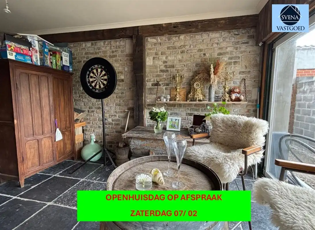 KARAKTERVOLLE WONING MET 5 SLAAPKAMERS foto {{pictureIndex}}