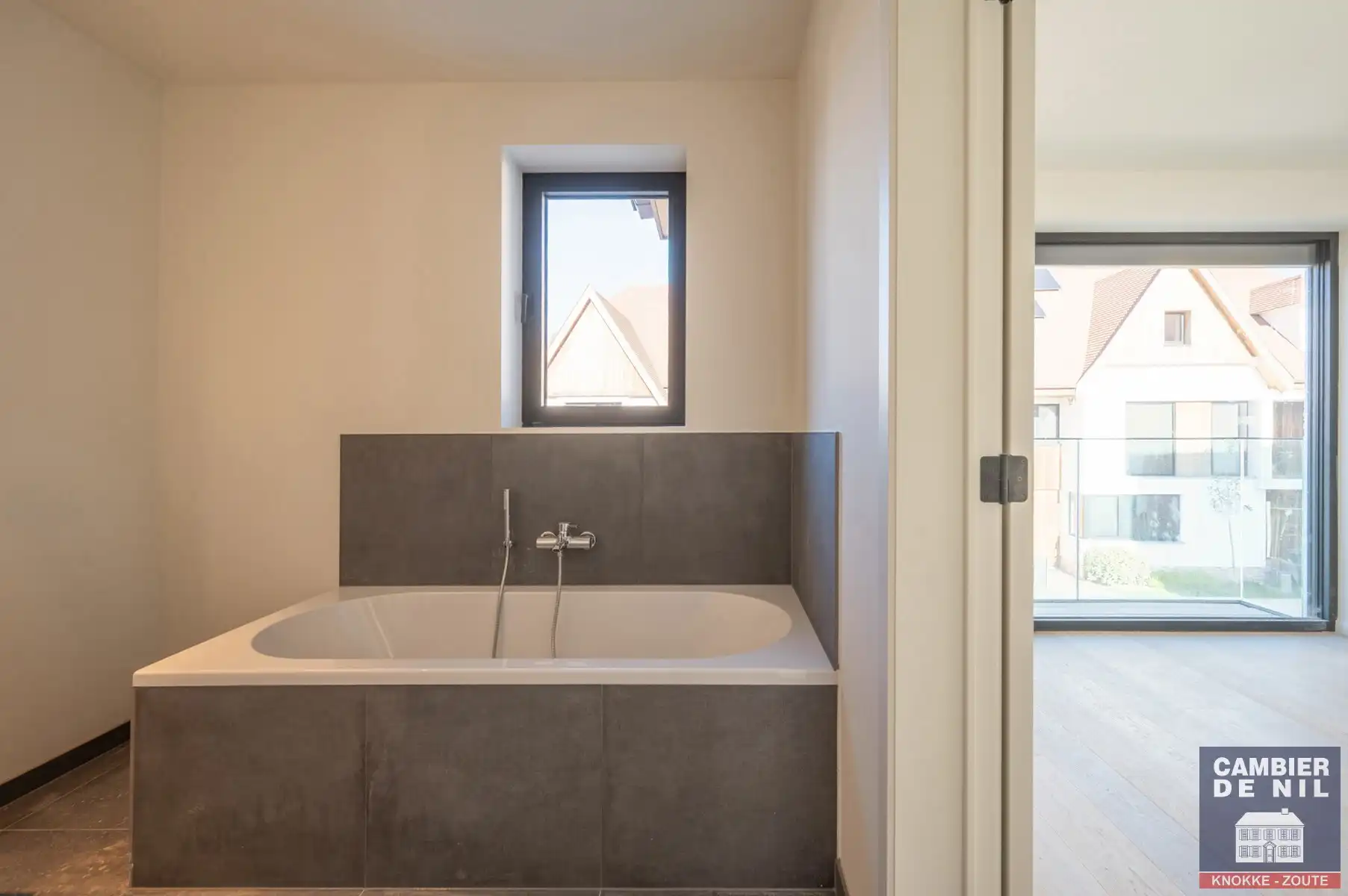Nieuwbouw - ongemeubelde koppelvilla in rustige,  residentiële wijk te Knokke-Heist  foto 20