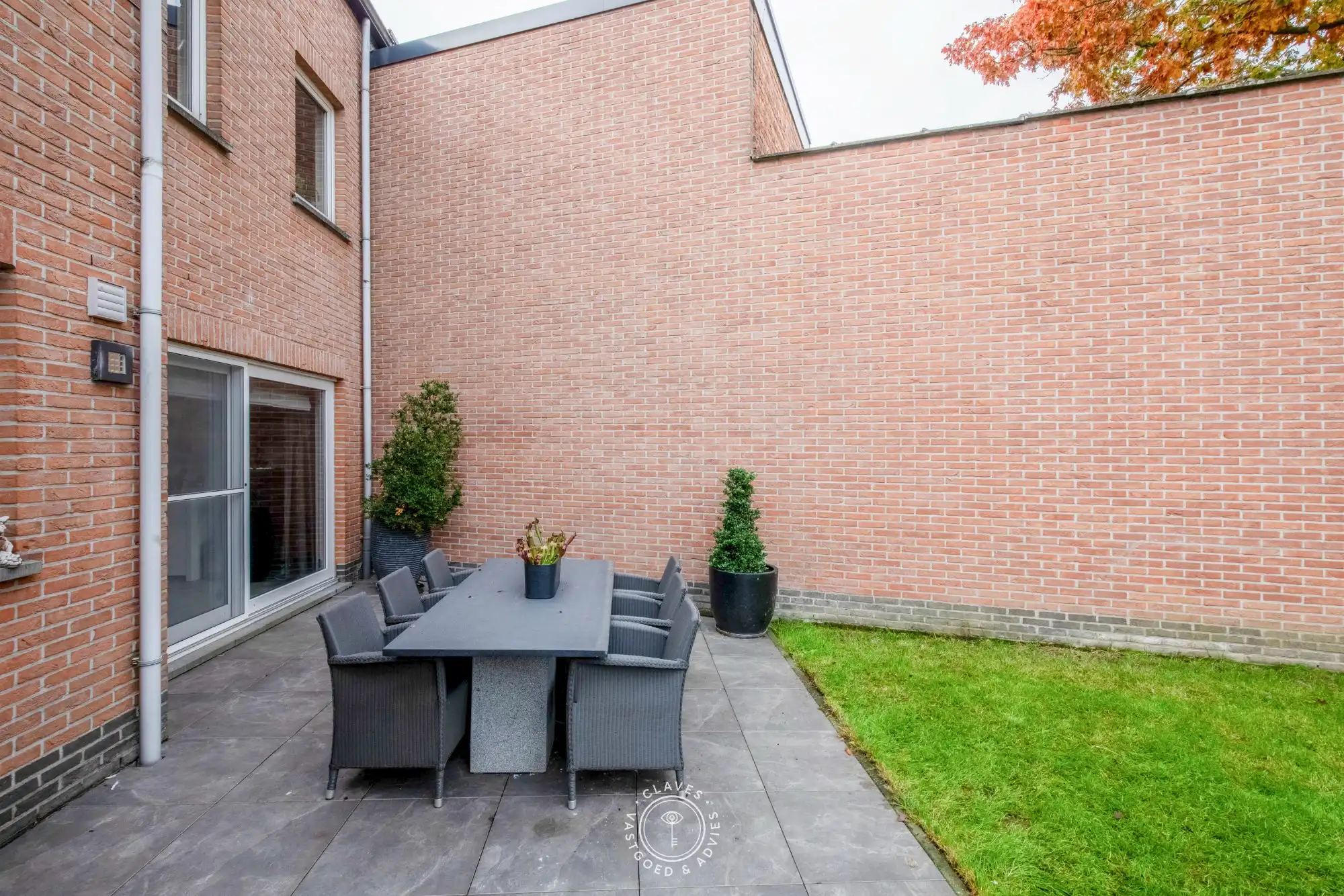 Instapklare gezinswoning met 3 slaapkamers, garage en verrassend ruime tuin in Sint-Niklaas foto 24