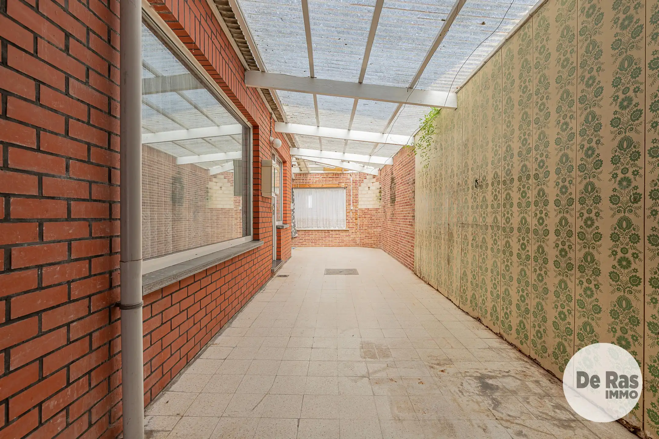 HERZELE - Stevige eengezinswoning op 200m van de markt foto 17