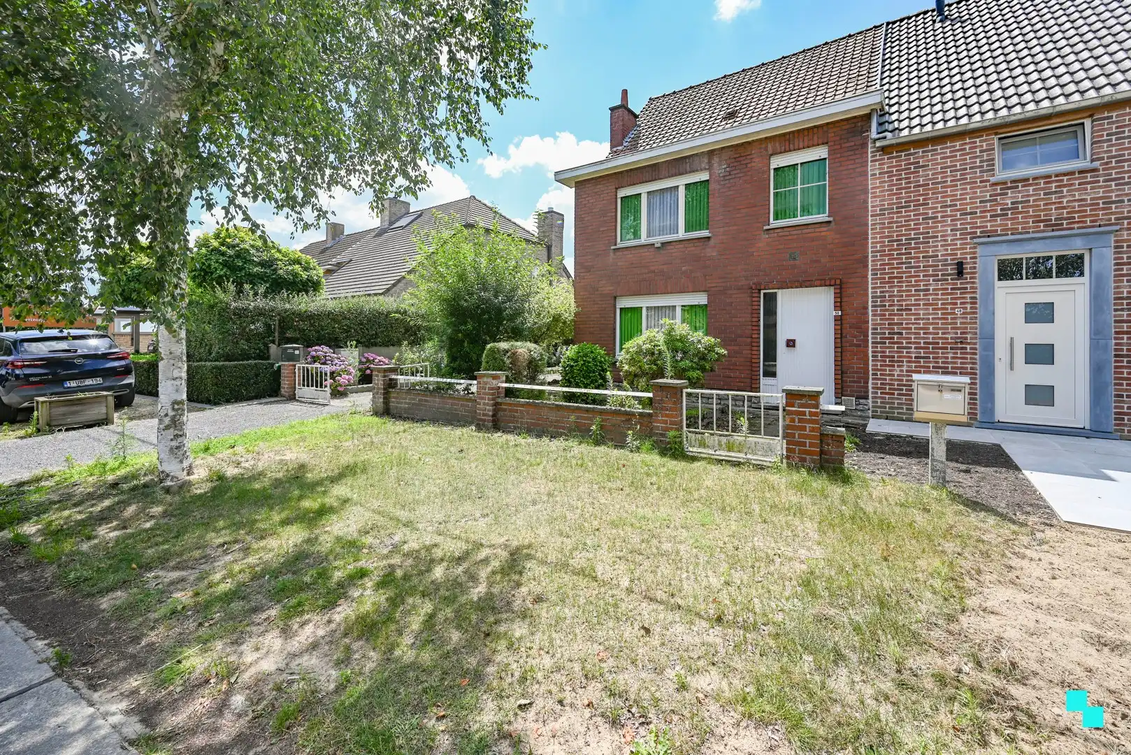 Stevig gebouwde, halfopen bebouwing met tuin in Zulte foto 29