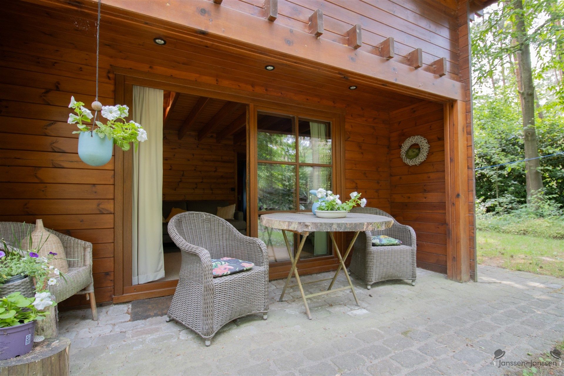 Chalet met 2 slaapkamers op 1.150 m² foto 12