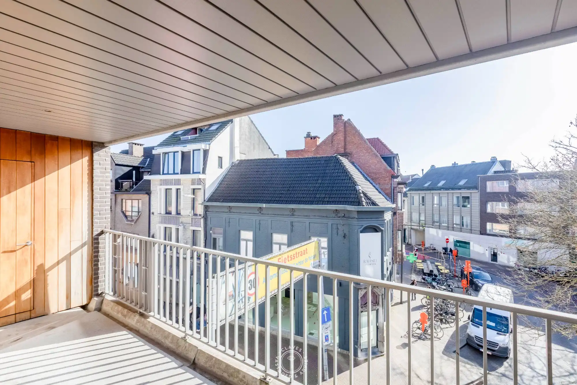 Centraal gelegen appartement met zonnig terras foto 7