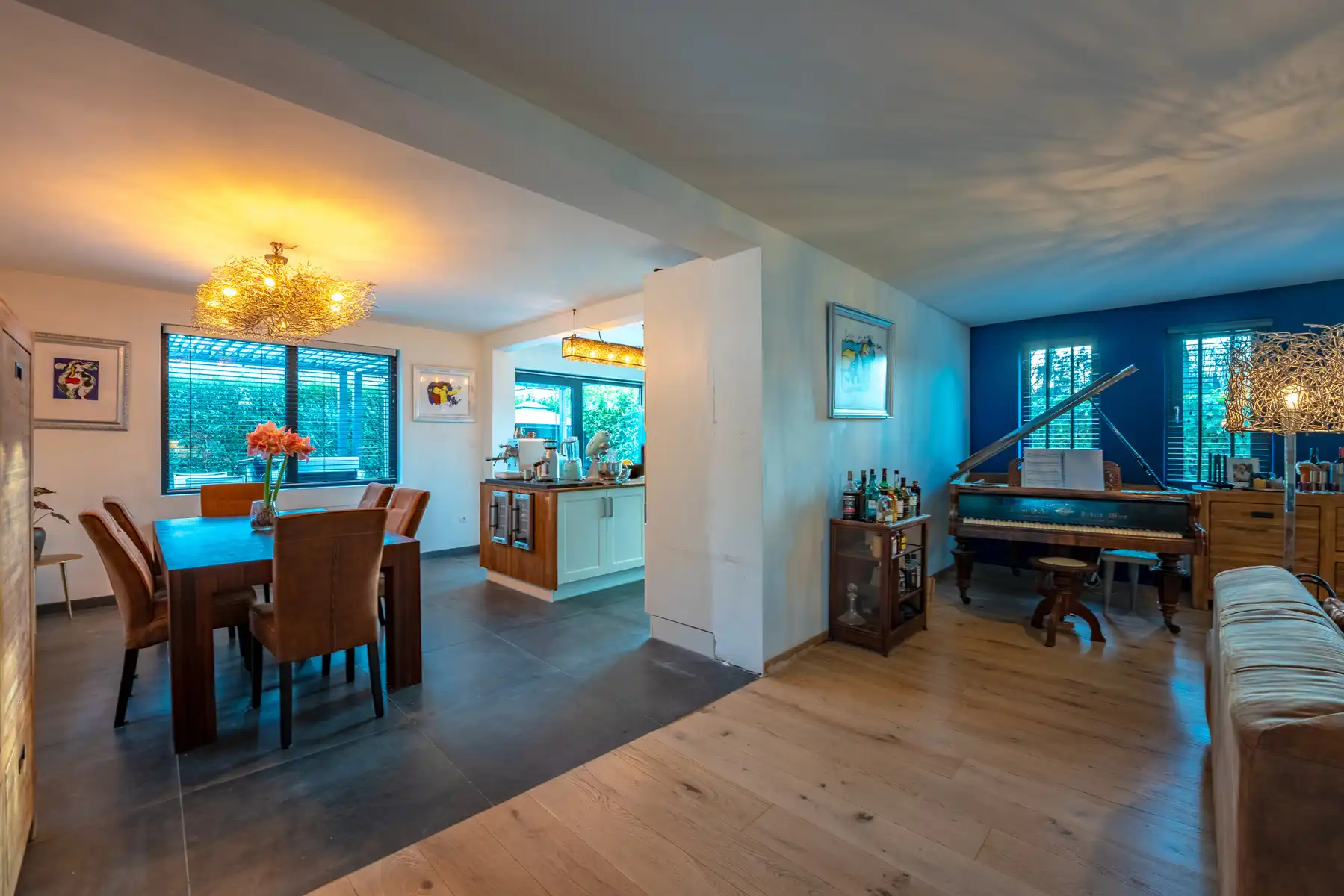 Instapklare woning met 4 slpks en ruime tuin in Kalmthout foto 2