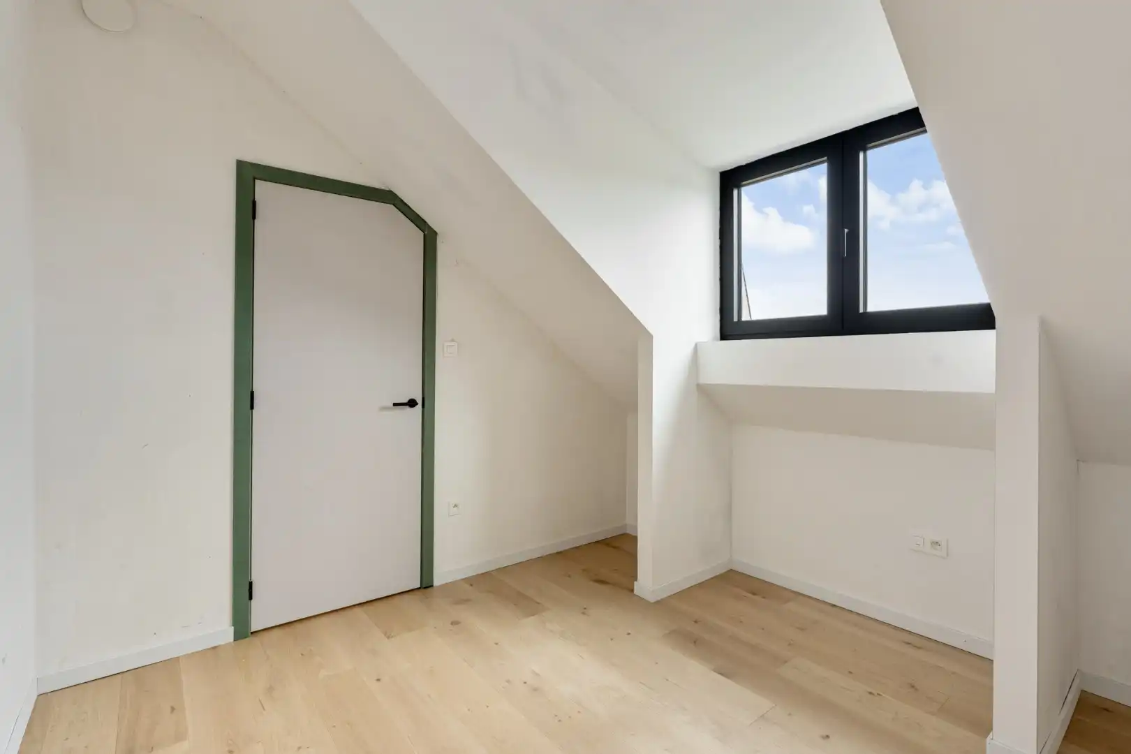 Exclusieve woning in volledig heropgebouwde hoeve op een perceel van 4a60ca!  foto 29