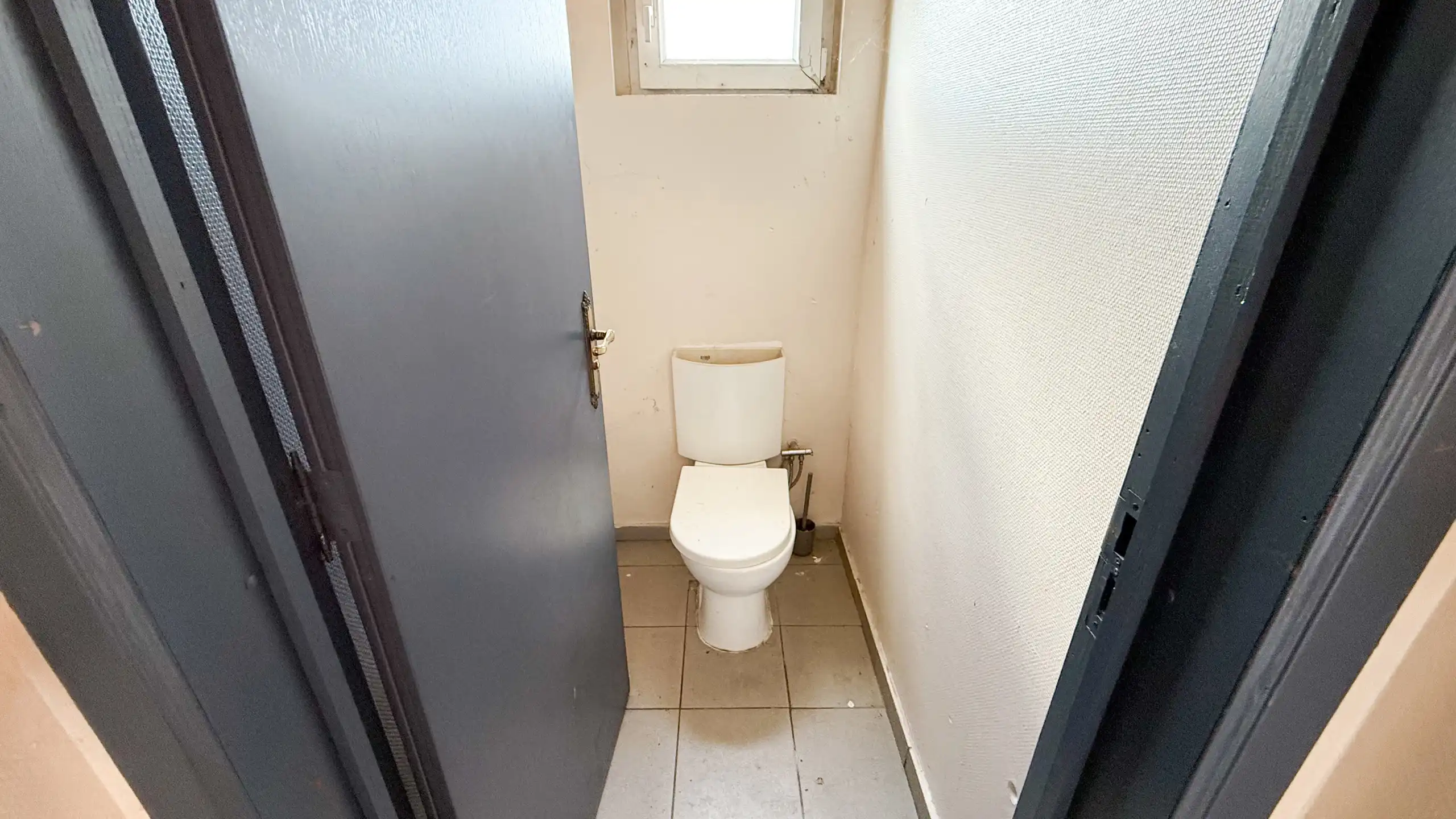 Karaktervol pand met 6 slpkms en renovatiepotentieel in HH ! foto 25