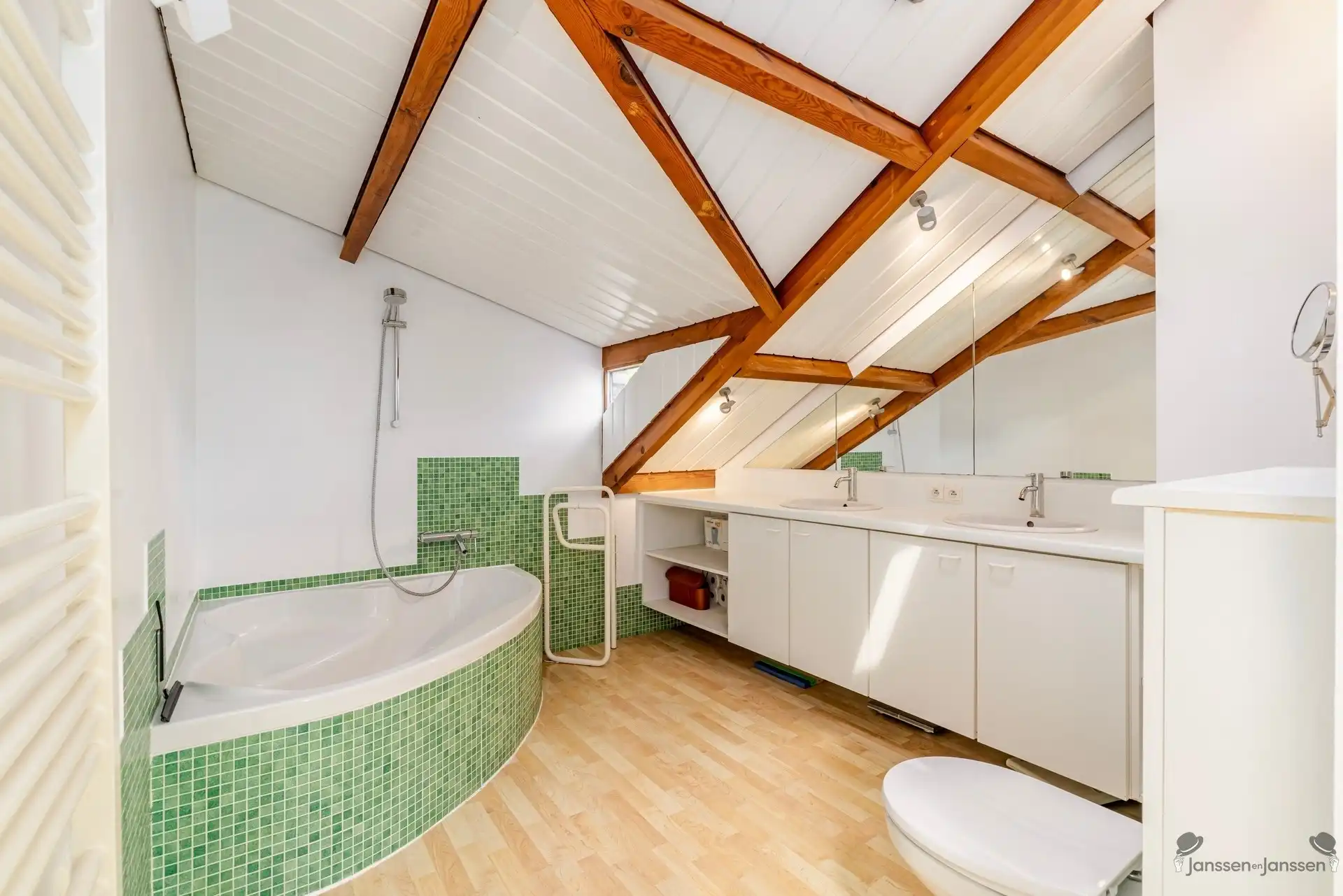 Architecturale villa met unieke woonbeleving foto 19