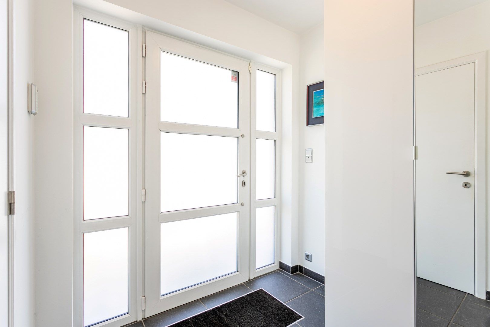 Instapklare woning met 3 slpks, garage en tuin te Halle foto 3