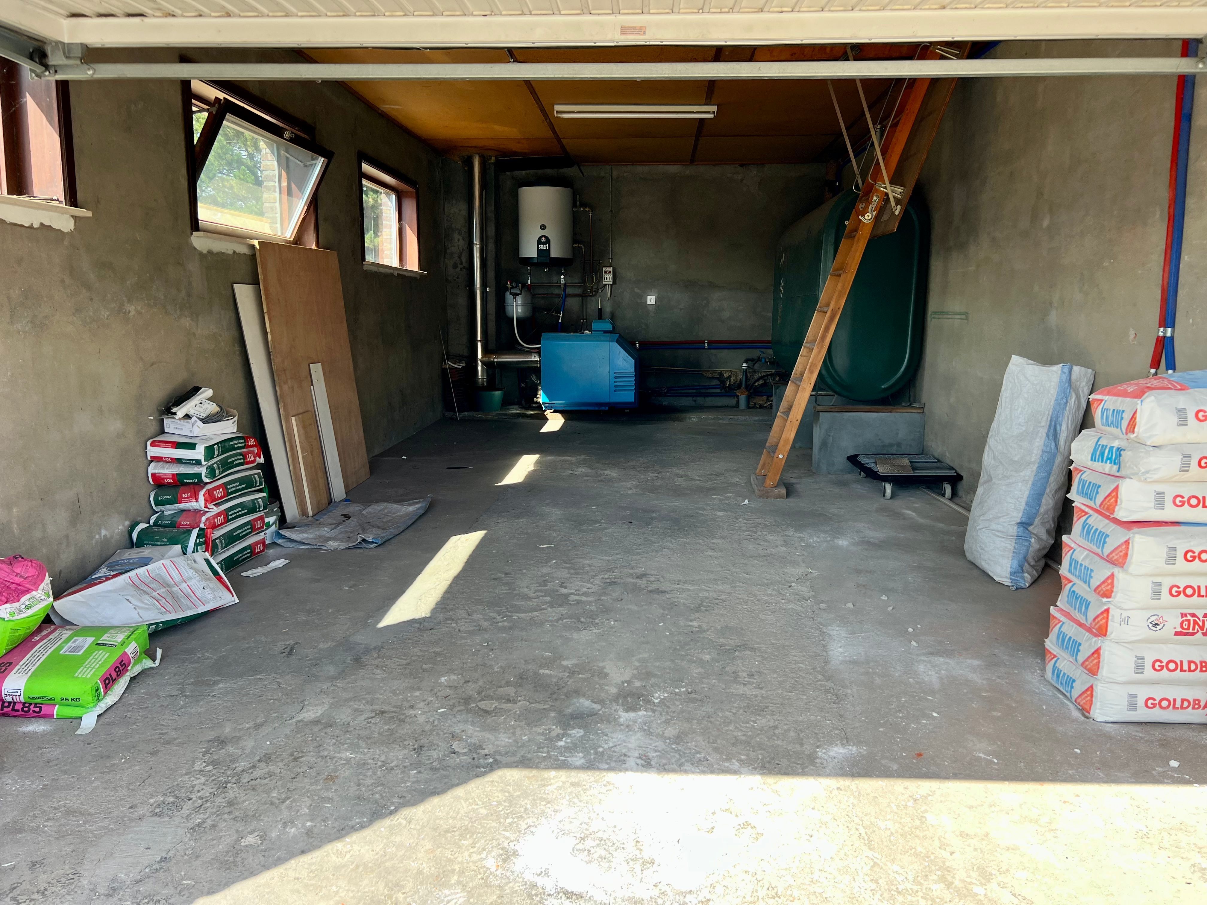 Open bebouwing met 3 slaapkamers en garage foto 12