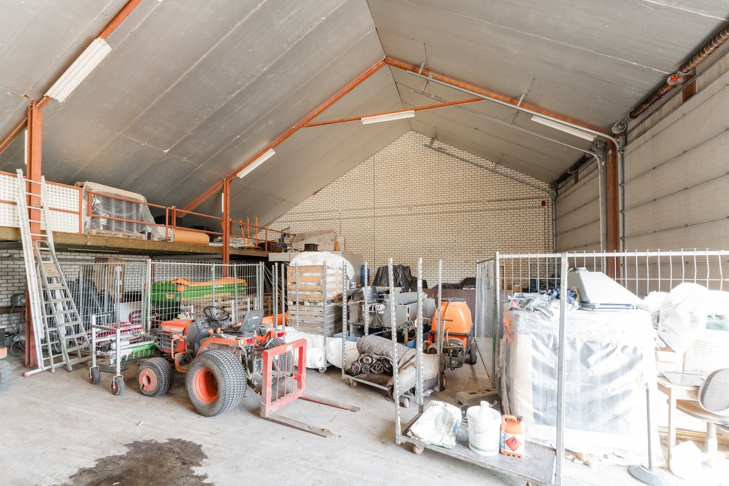 Uitgebreid Tuindersbedrijf met Woonhuis, Serres, Schermhallen en grote Bedrijfsloods op 2ha56a77! foto 6